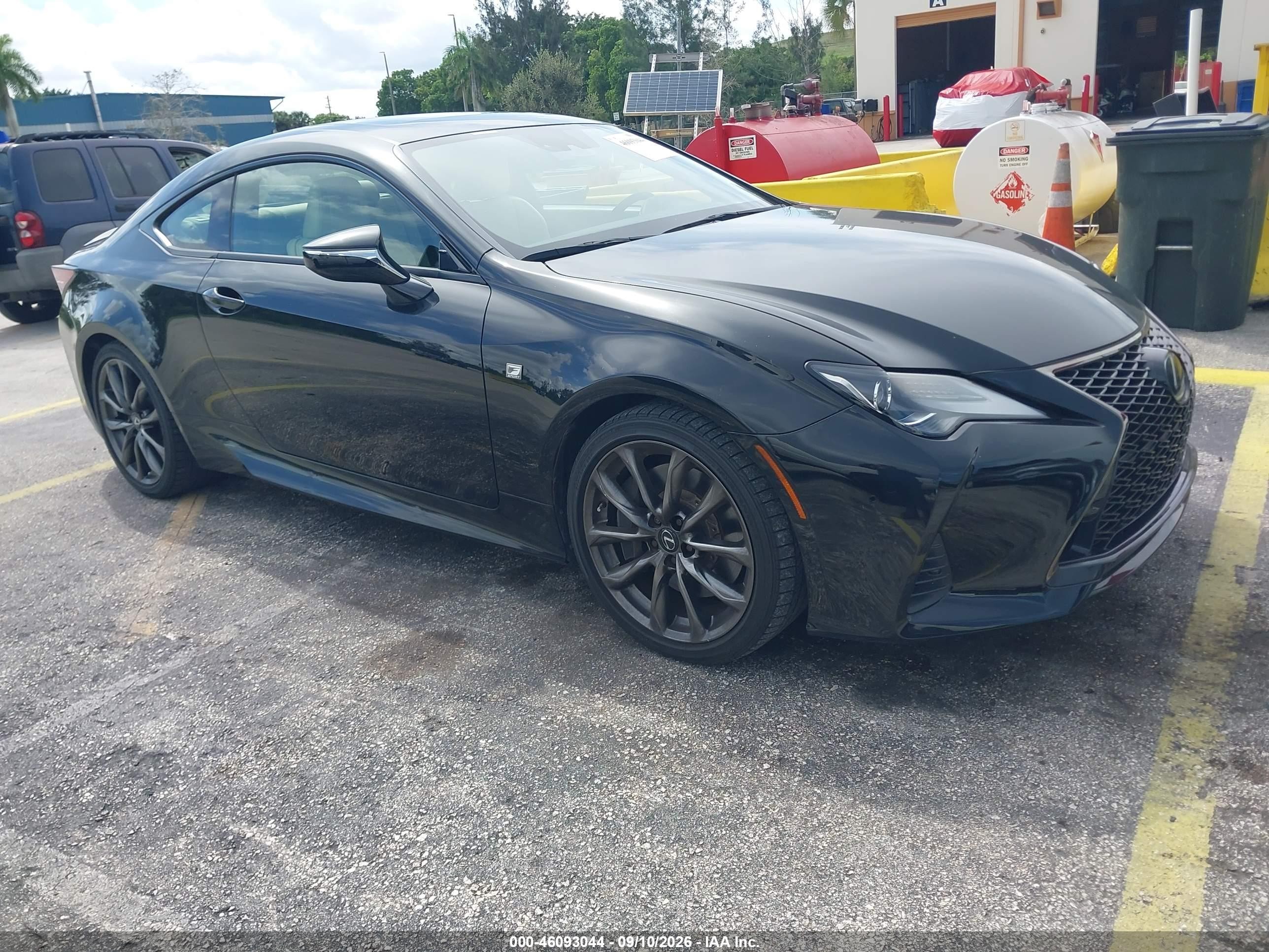 2019 Lexus RC 300 VIN JTHHA5BC9K5008963 — IAAI salvage auction photo