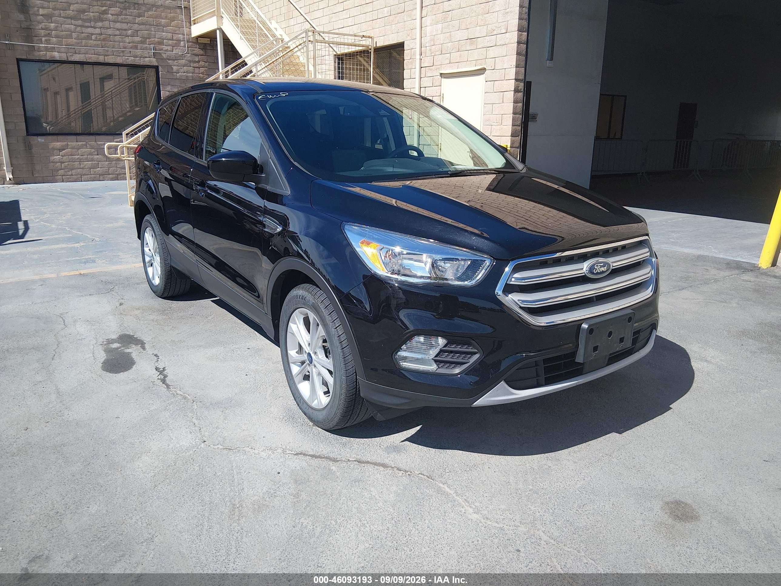 2019 Ford Escape VIN 1FMCU9GD3KUA80884 — IAAI salvage auction photo
