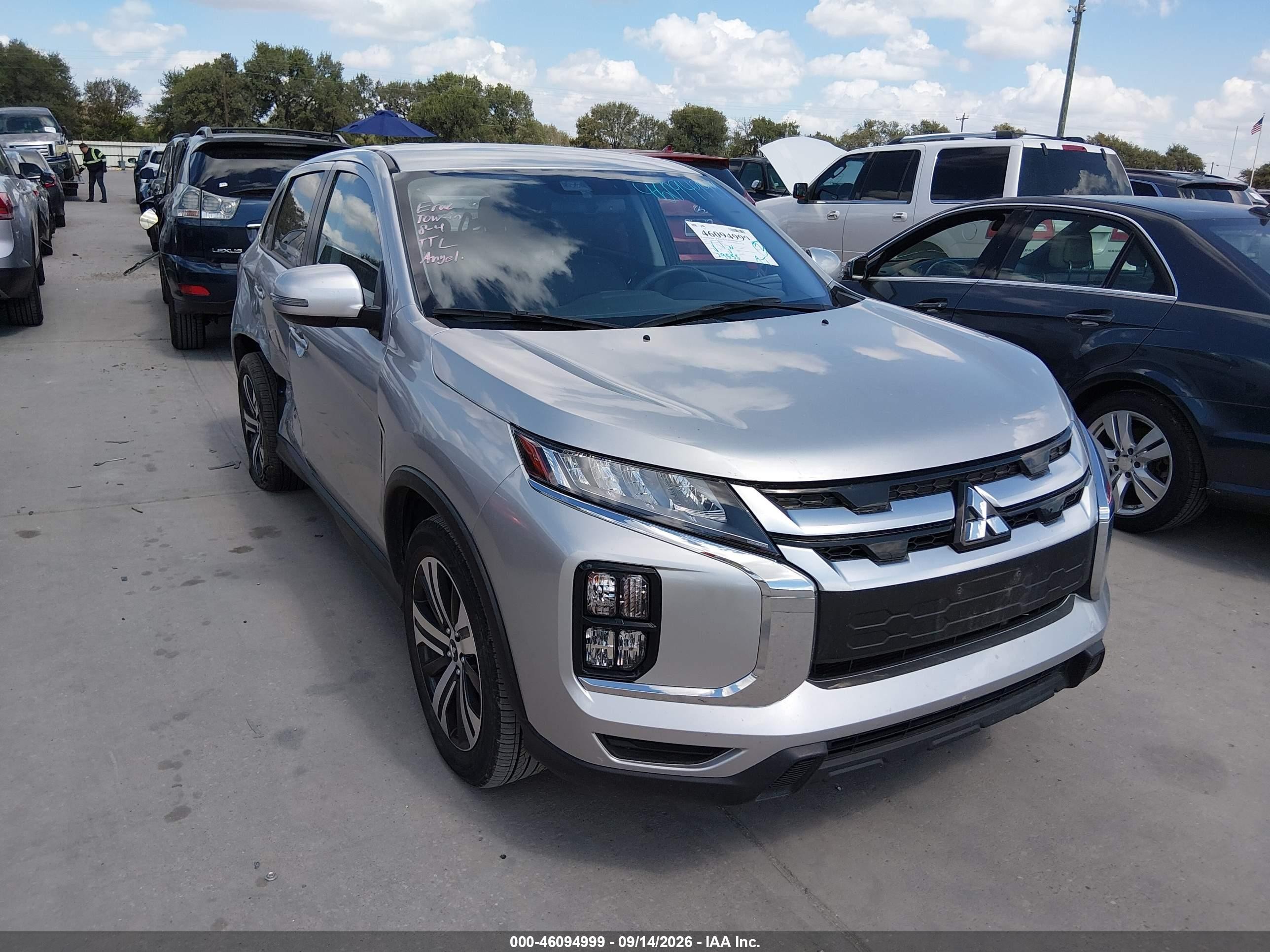 2025 Mitsubishi Outlander Sport VIN JA4ARUAU1SU011842 — IAAI salvage auction photo