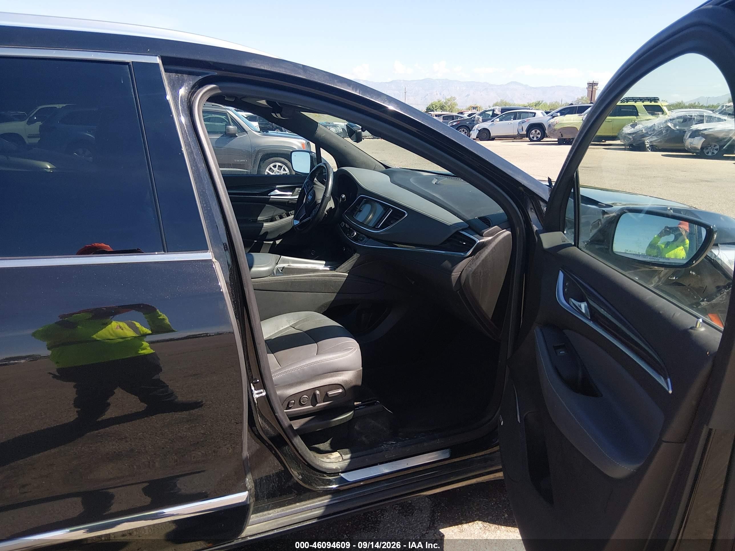 2023 Buick Enclave VIN 5GAERCKW4PJ271731 IAAI salvage auction — Unknown, Salvage (Arizona), sold $9,200 on 2026-10-03 (photo 5)