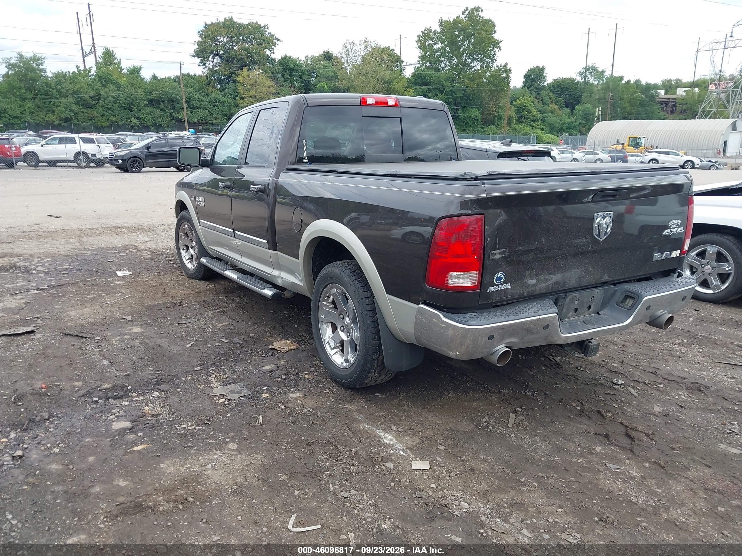 2010 Dodge Ram 1500 VIN 1D7RV1GT5AS237142 IAAI salvage auction — Unknown, Salvage (Pennsylvania), sold $7,400 on 2026-10-07 (photo 3)