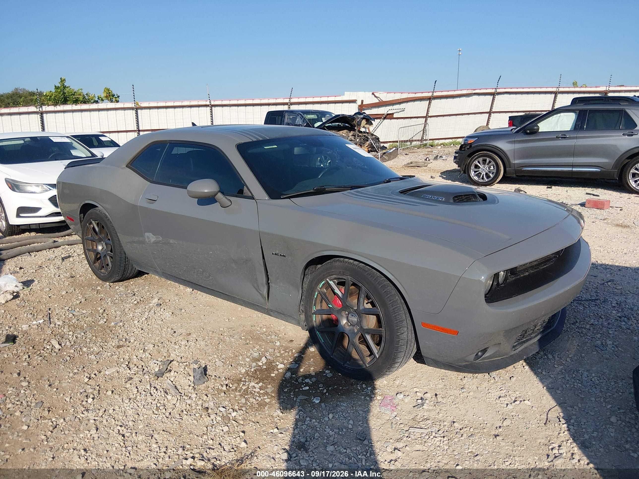 2018 Dodge Challenger VIN 2C3CDZBT9JH146461 — IAAI salvage auction photo