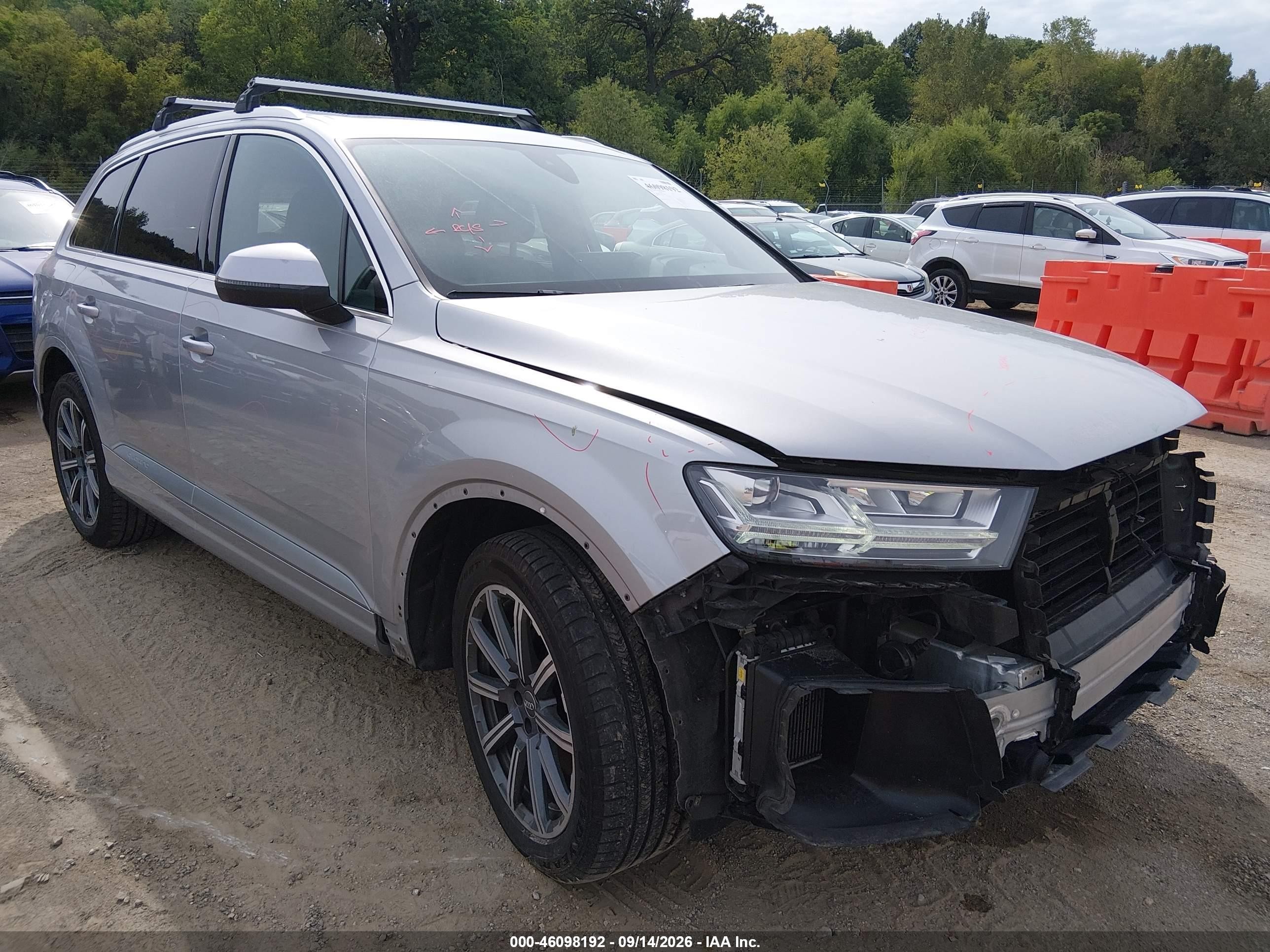 2017 Audi Q7 VIN WA1LAAF78HD018586 — IAAI salvage auction photo