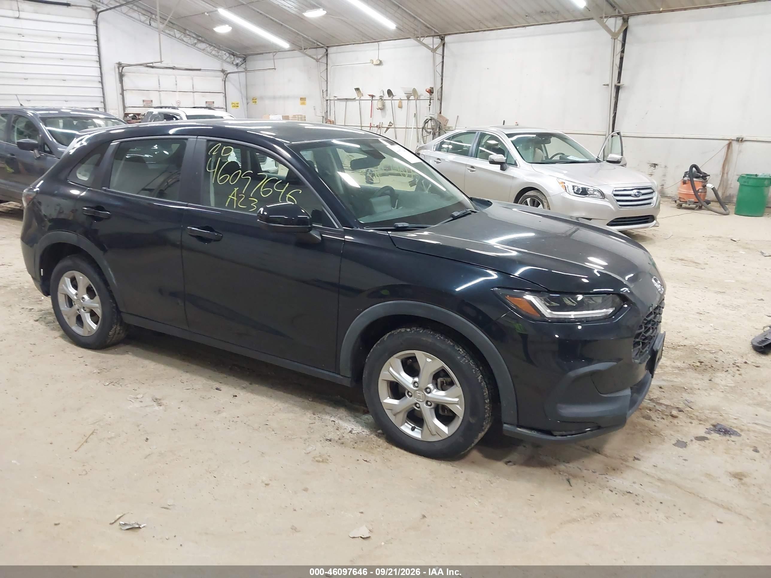 2023 Honda HR-V VIN 3CZRZ2H31PM701834 — IAAI salvage auction photo