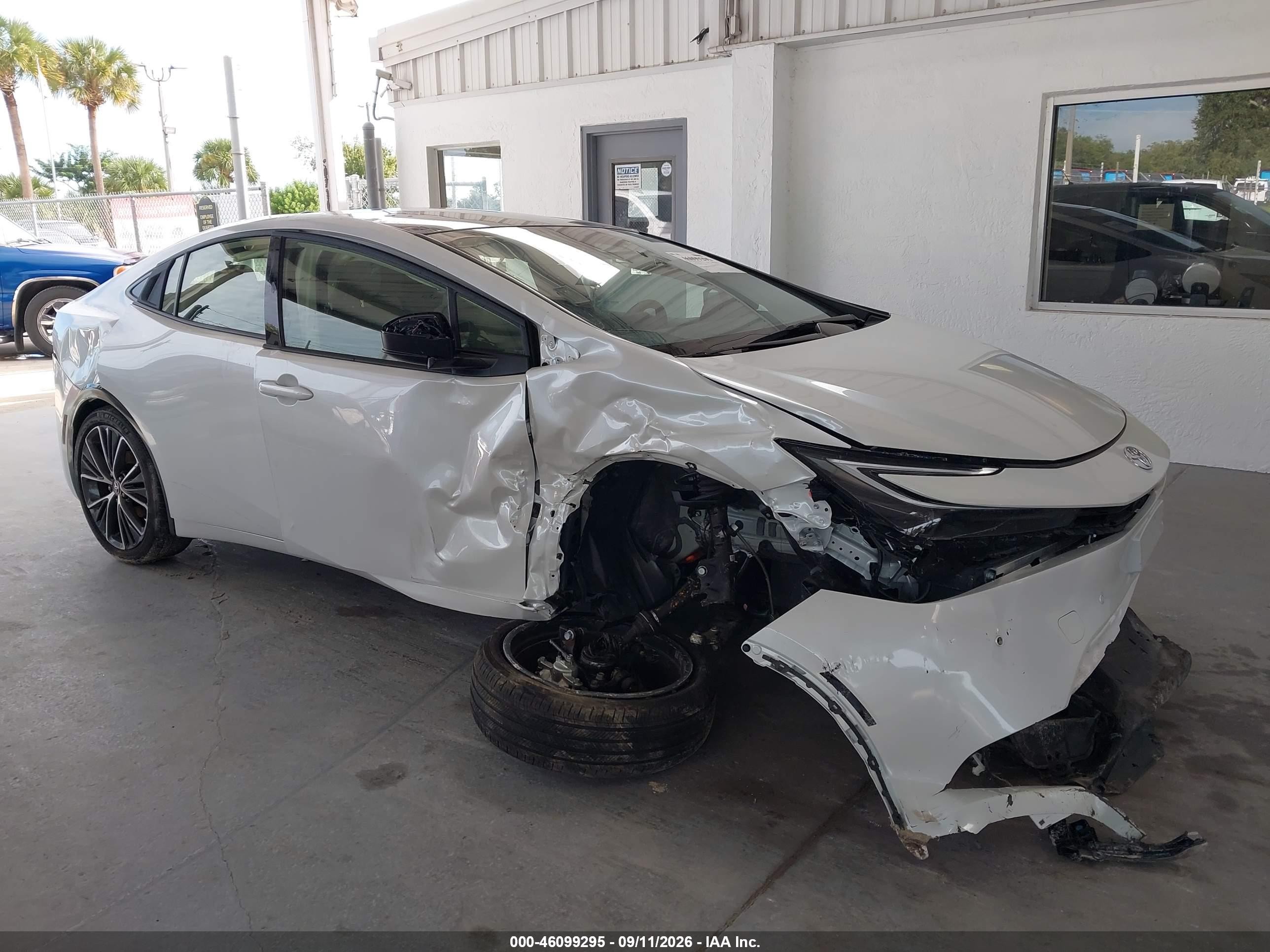 2024 Toyota Prius VIN JTDACAAU2R3048582 — IAAI salvage auction photo