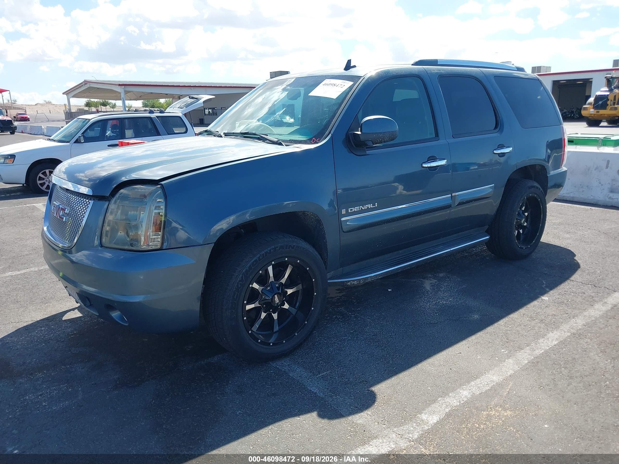 2007 Gmc Yukon VIN 1GKFK63807J321098 IAAI salvage auction — Normal Wear, Clear-Dealer Only (Arizona), sold $1,300 on 2026-10-09 (photo 2)