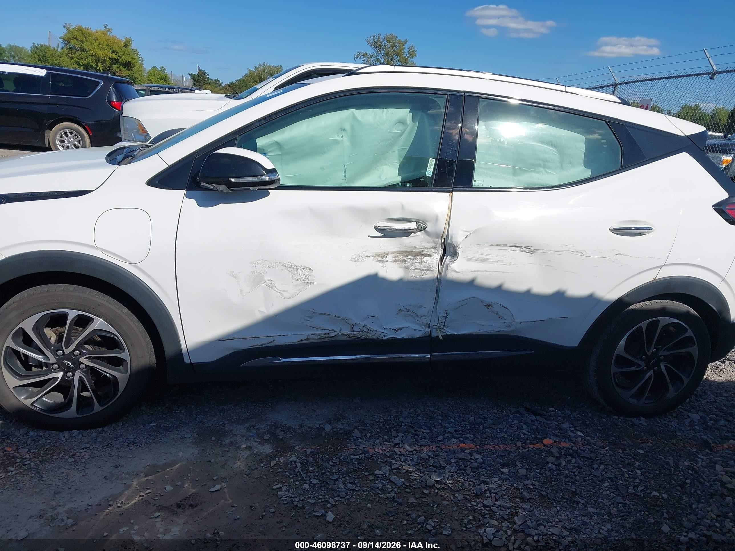 2023 Chevrolet Bolt euv VIN 1G1FZ6S01P4208254 IAAI salvage auction — Side, Mv-907A (New York), sold $8,900 on 2026-09-26 (photo 6)