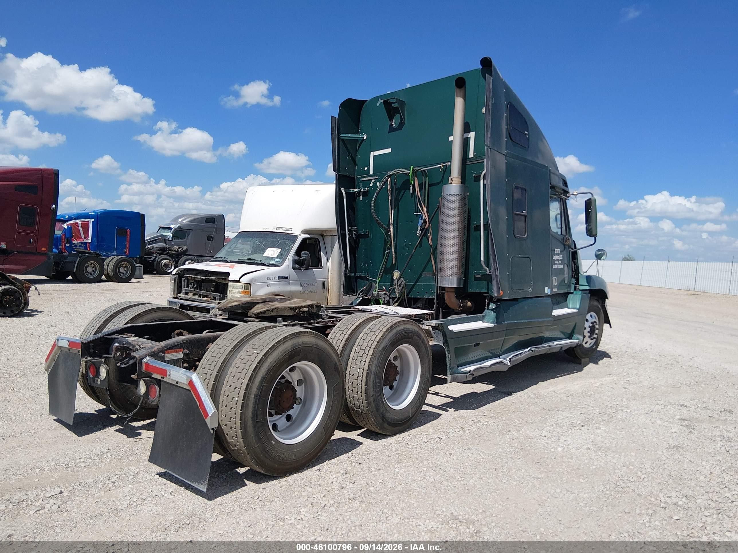 2002 Freightliner Conventional VIN 1FUJBBCG72PK19611 IAAI salvage auction — Unknown, Salvage (Texas), sold $7,250 on 2026-10-07 (photo 4)
