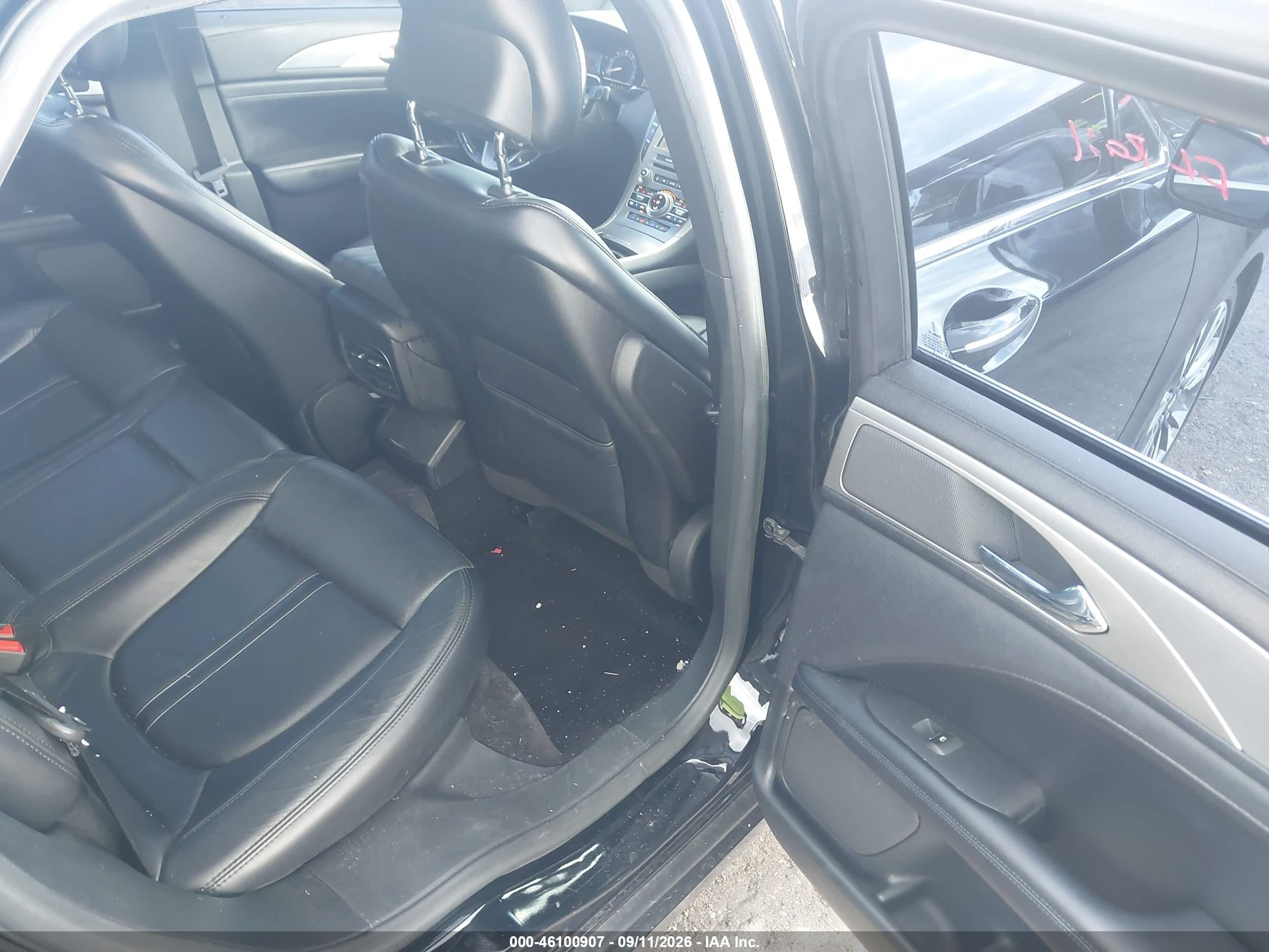 2017 Lincoln MKZ VIN 3LN6L5MU0HR613951 IAAI salvage auction — Rear End, Rebuildable (Florida), sold $3,750 on 2026-09-25 (photo 8)
