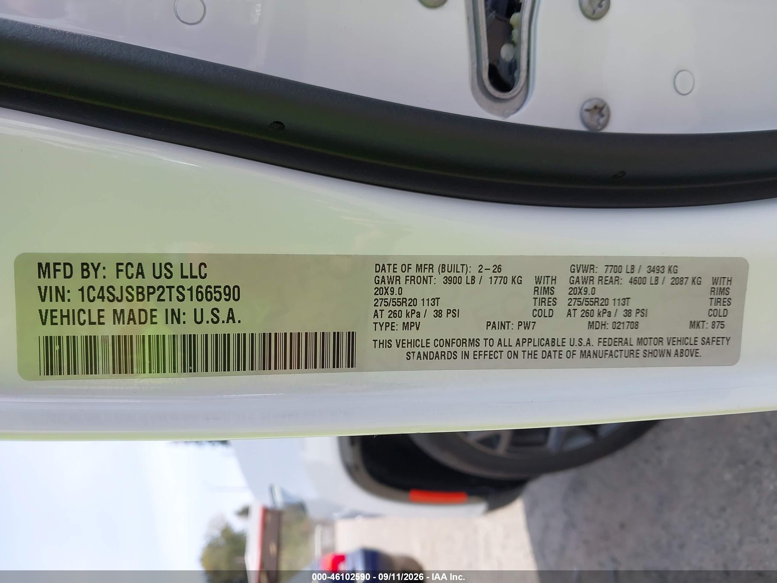 2026 Jeep Grand Wagoneer VIN 1C4SJSBP2TS166590 IAAI salvage auction — Side, Enterprise Vehicles Clear Only (California), sold $25,500 on 2026-09-18 (photo 9)