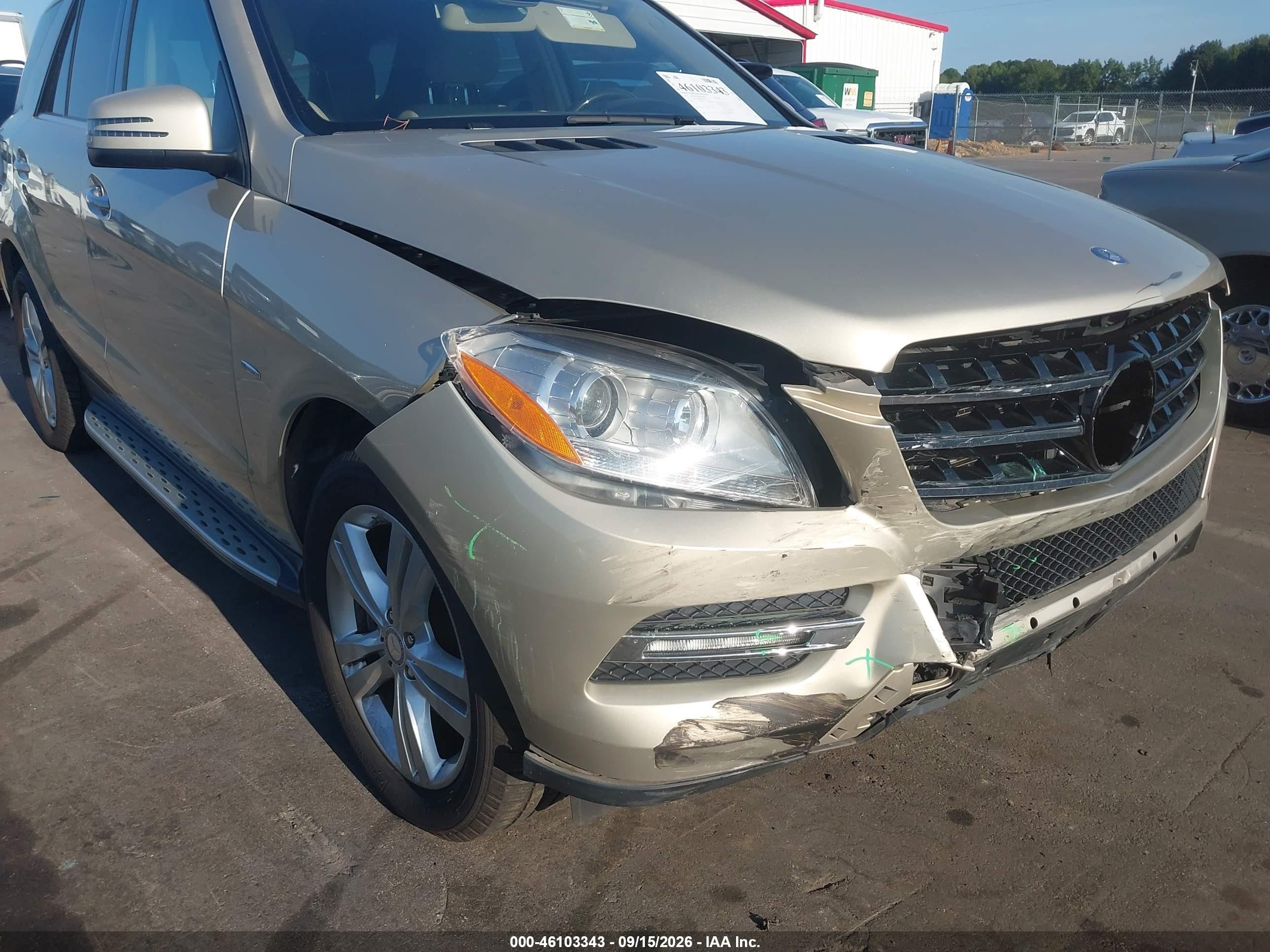 2012 Mercedes-benz M-klasse VIN 4JGDA5HB9CA027533 IAAI salvage auction — Unknown, Salvage (North Carolina), sold $3,650 on 2026-10-02 (photo 6)