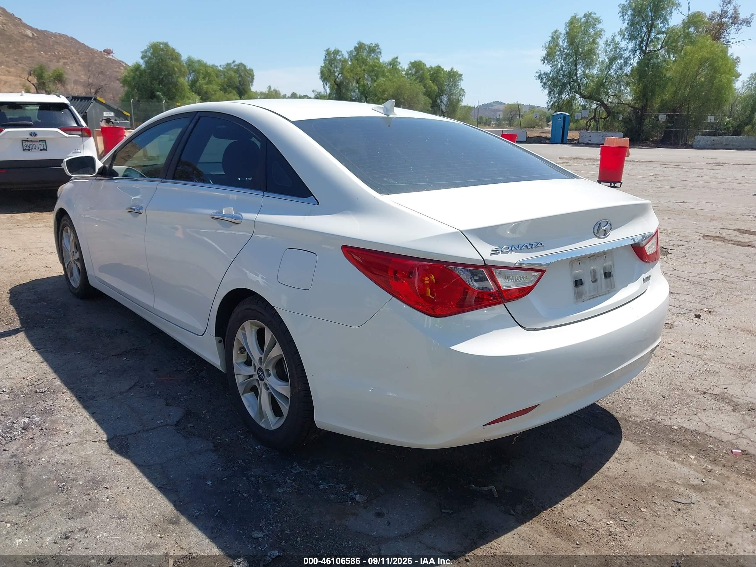 2011 Hyundai Sonata VIN 5NPEC4AC2BH264842 IAAI salvage auction — Normal Wear, Clear - Dealer Only (California), sold $600 on 2026-10-05 (photo 3)