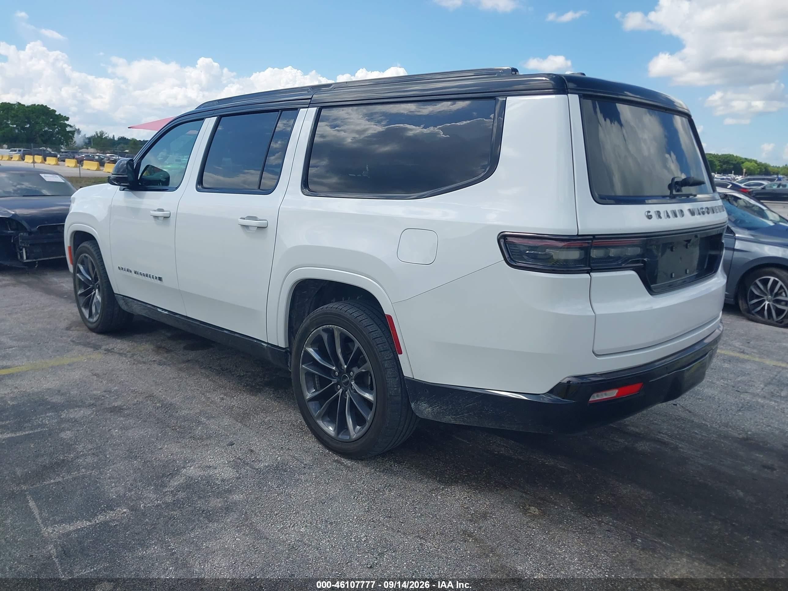 2024 Jeep Grand Wagoneer VIN 1C4SJSFP0RS158409 IAAI salvage auction — Side, Enterprise Vehicles Clear Only (Louisiana), sold $32,400 on 2026-09-17 (photo 3)
