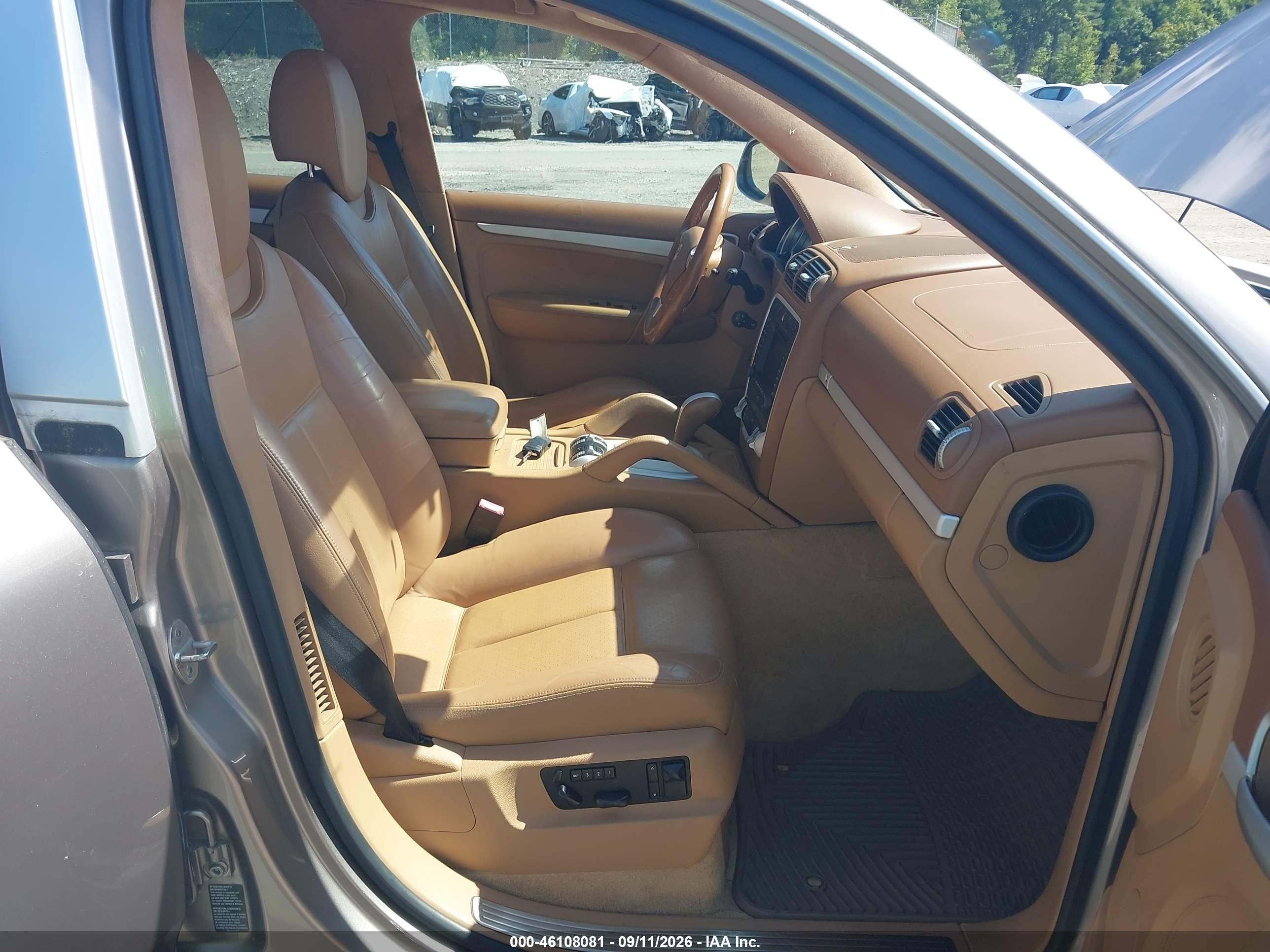 2004 Porsche Cayenne VIN WP1AC29P14LA93718 IAAI salvage auction — Rear End, Clear (New York), sold $1,100 on 2026-09-27 (photo 5)