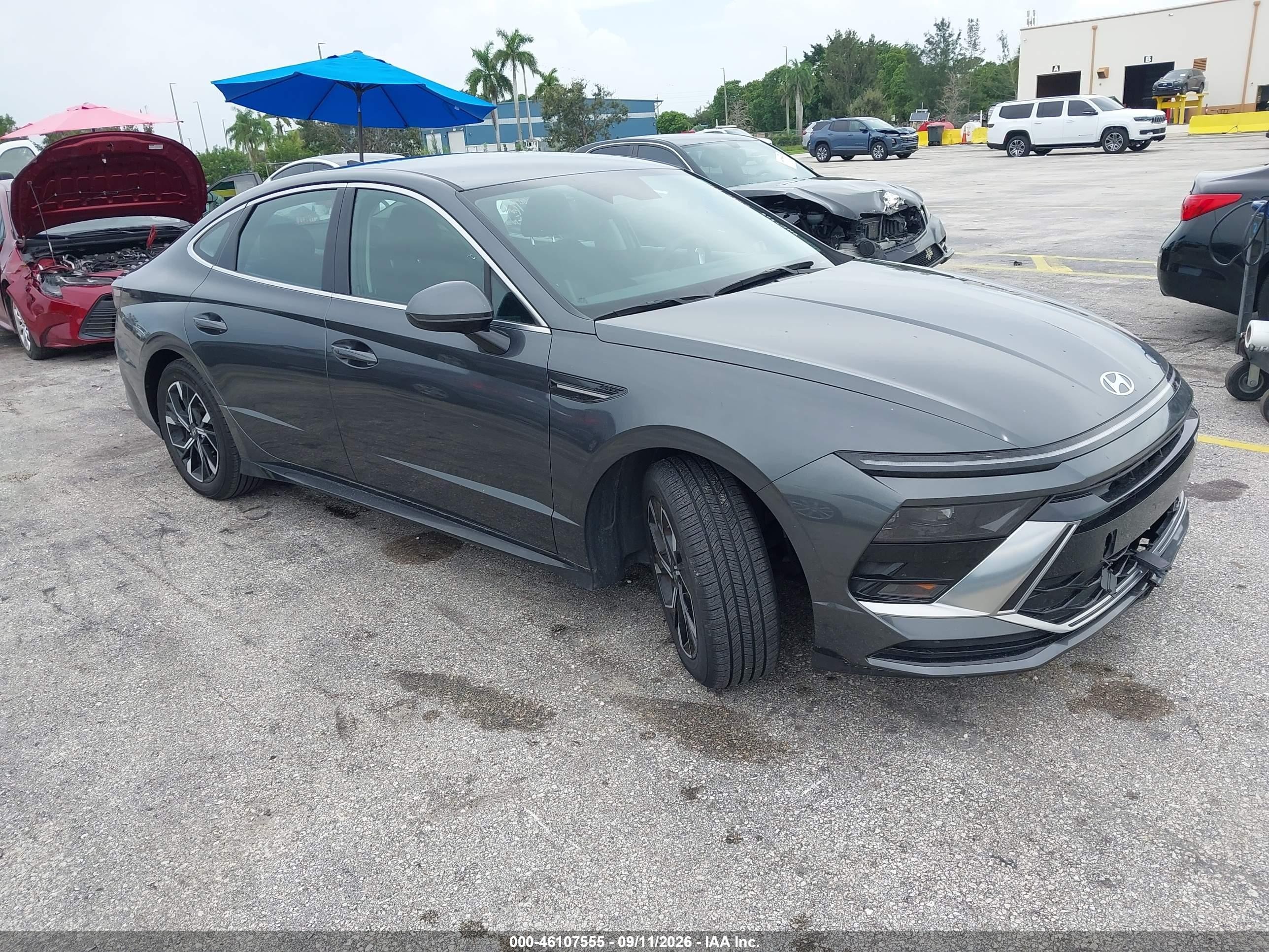 2025 Hyundai Sonata VIN KMHL64JA1SA435872 — IAAI salvage auction photo