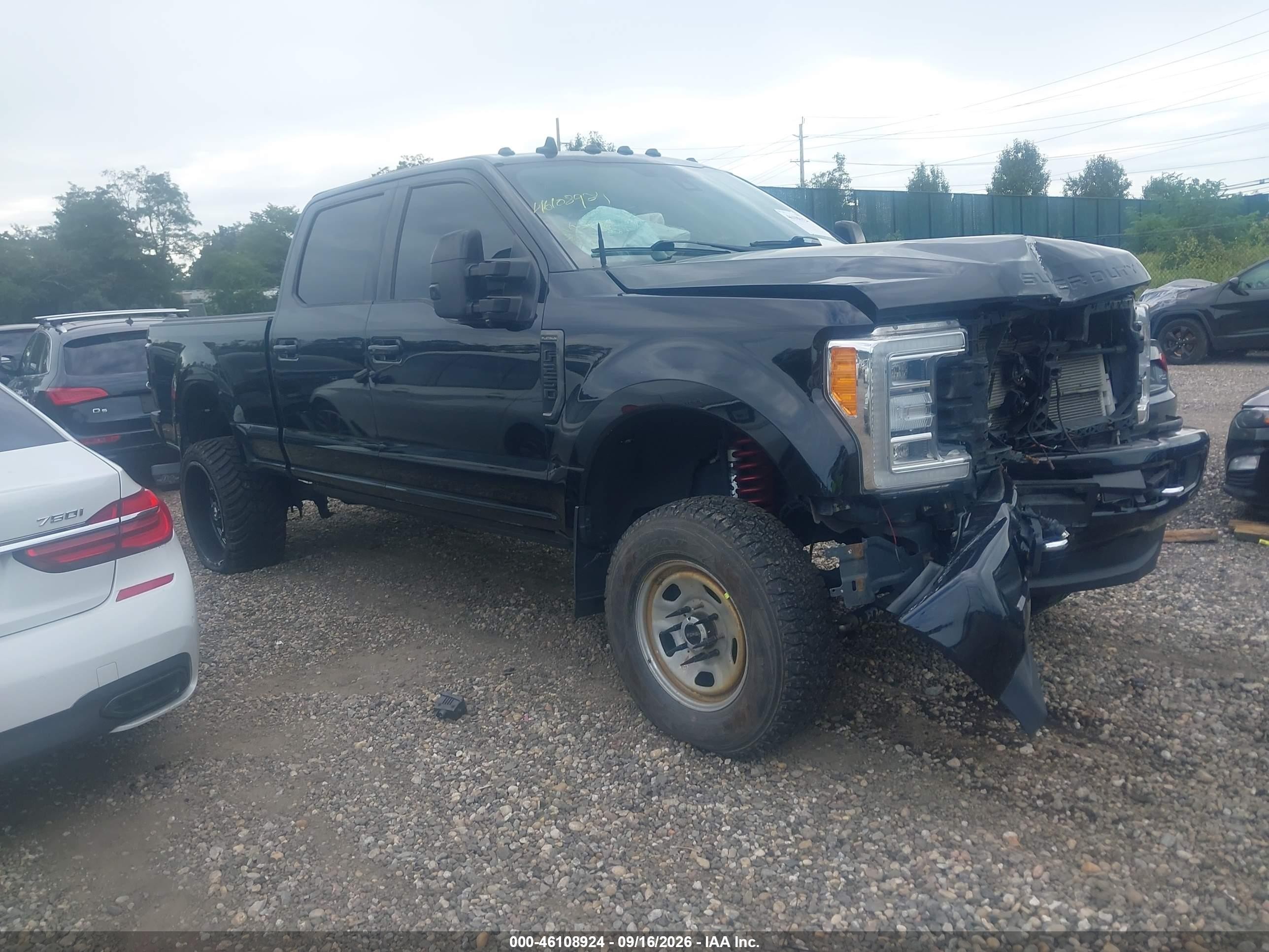 2019 Ford F-550 Super Duty VIN 1FT7W2BT4KEE78170 — IAAI salvage auction photo