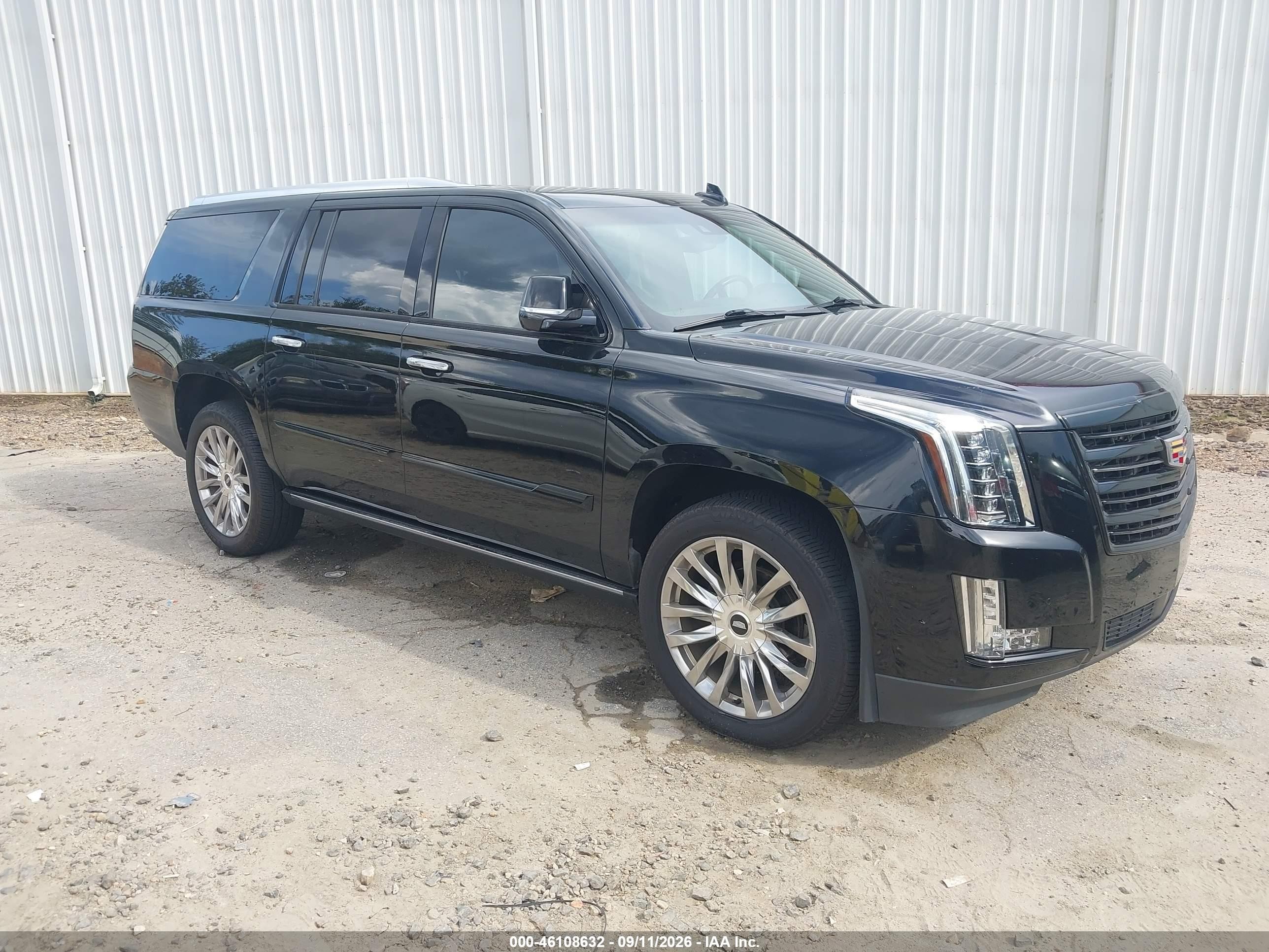 2019 Cadillac Escalade ESV VIN 1GYS4KKJ2KR379932 — IAAI salvage auction photo