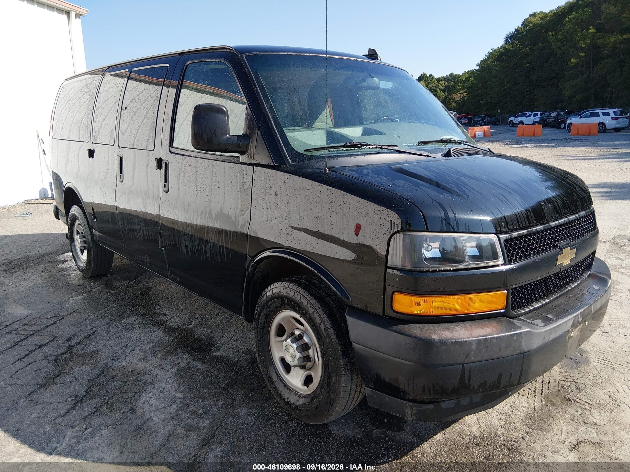 2019 Chevrolet Express 2500 VIN 1GAWGEFG0K1280306 — IAAI salvage auction photo