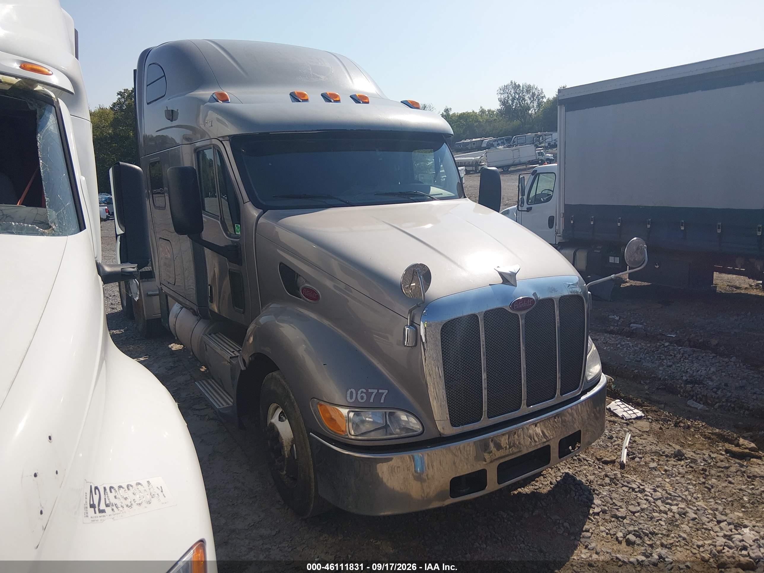 2006 Peterbilt 387 VIN 1XP7DB9X26D639625 — IAAI salvage auction photo