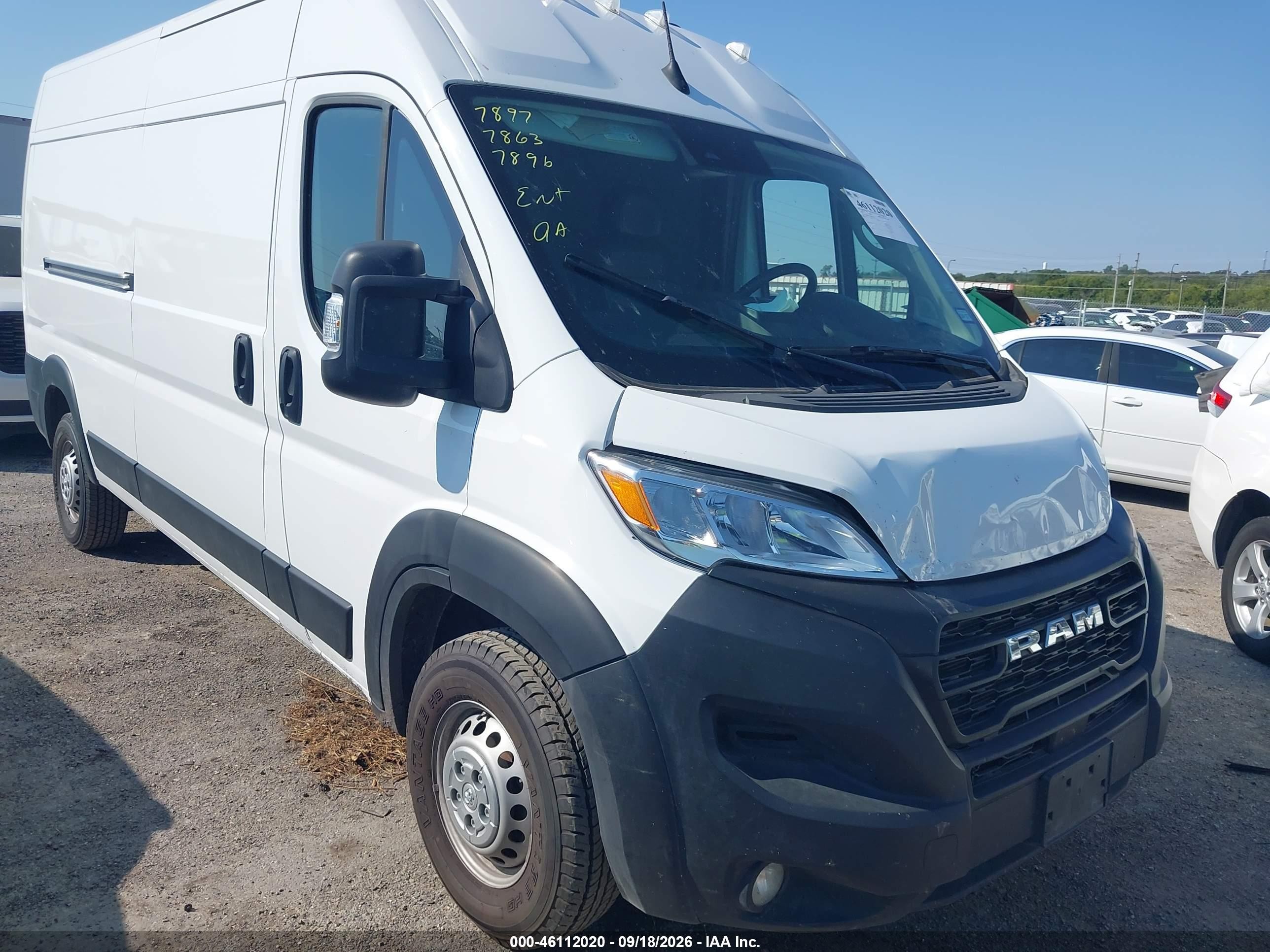 2025 Ram ProMaster 3500 VIN 3C6MRVHG6SE550102 — IAAI salvage auction photo
