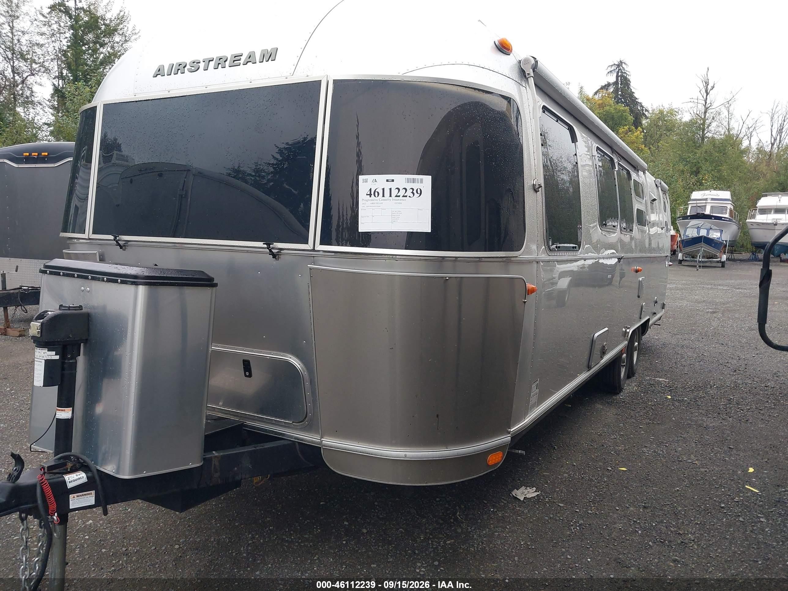 2022 Airstream Flying Cloud VIN 1STC9YP29NJ559266 IAAI salvage auction — Side, Bill Of Sale (Washington), sold $27,000 on 2026-10-07 (photo 2)