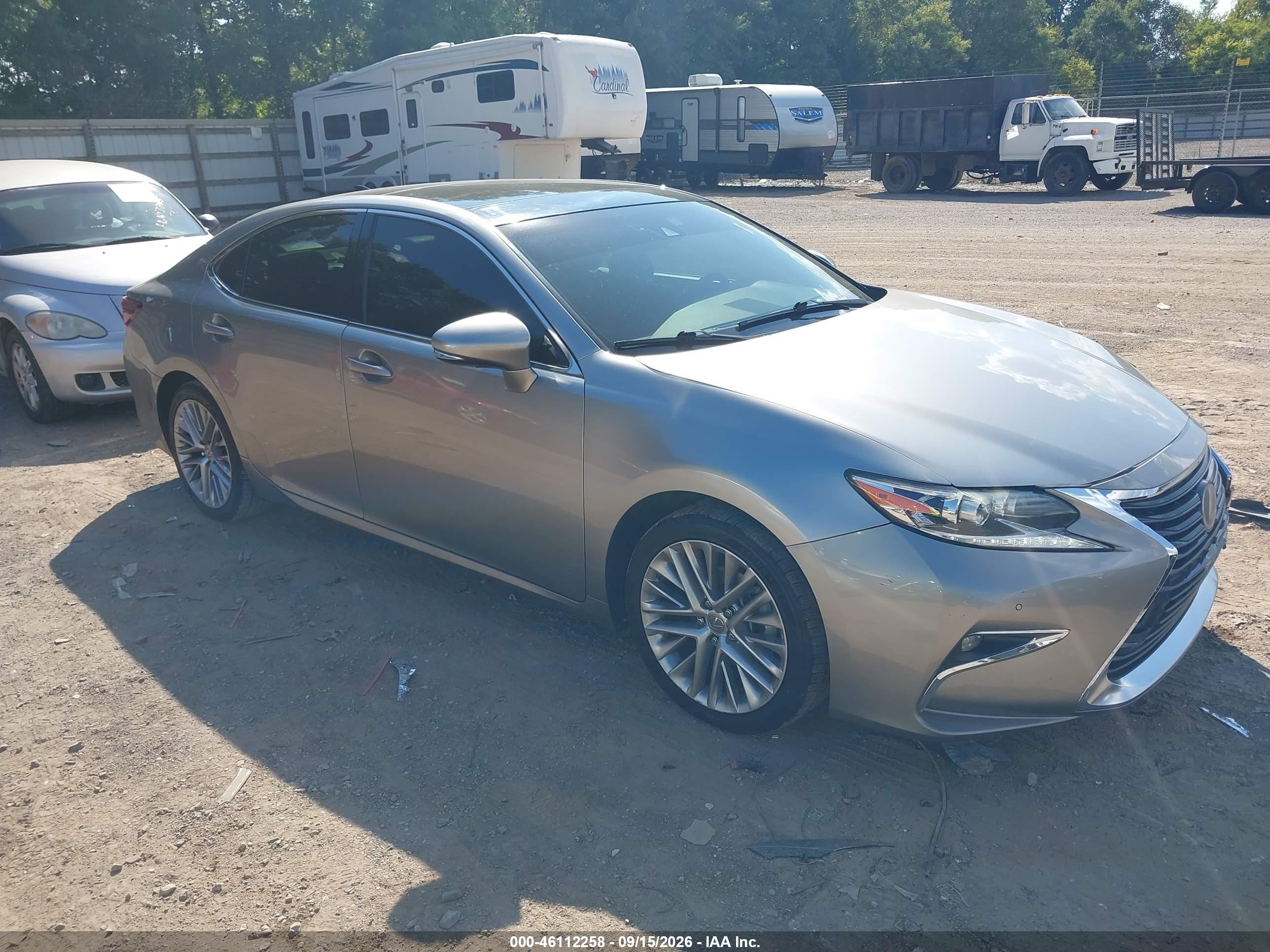 2016 Lexus ES 350 VIN JTHBK1GG4G2218936 — IAAI salvage auction photo