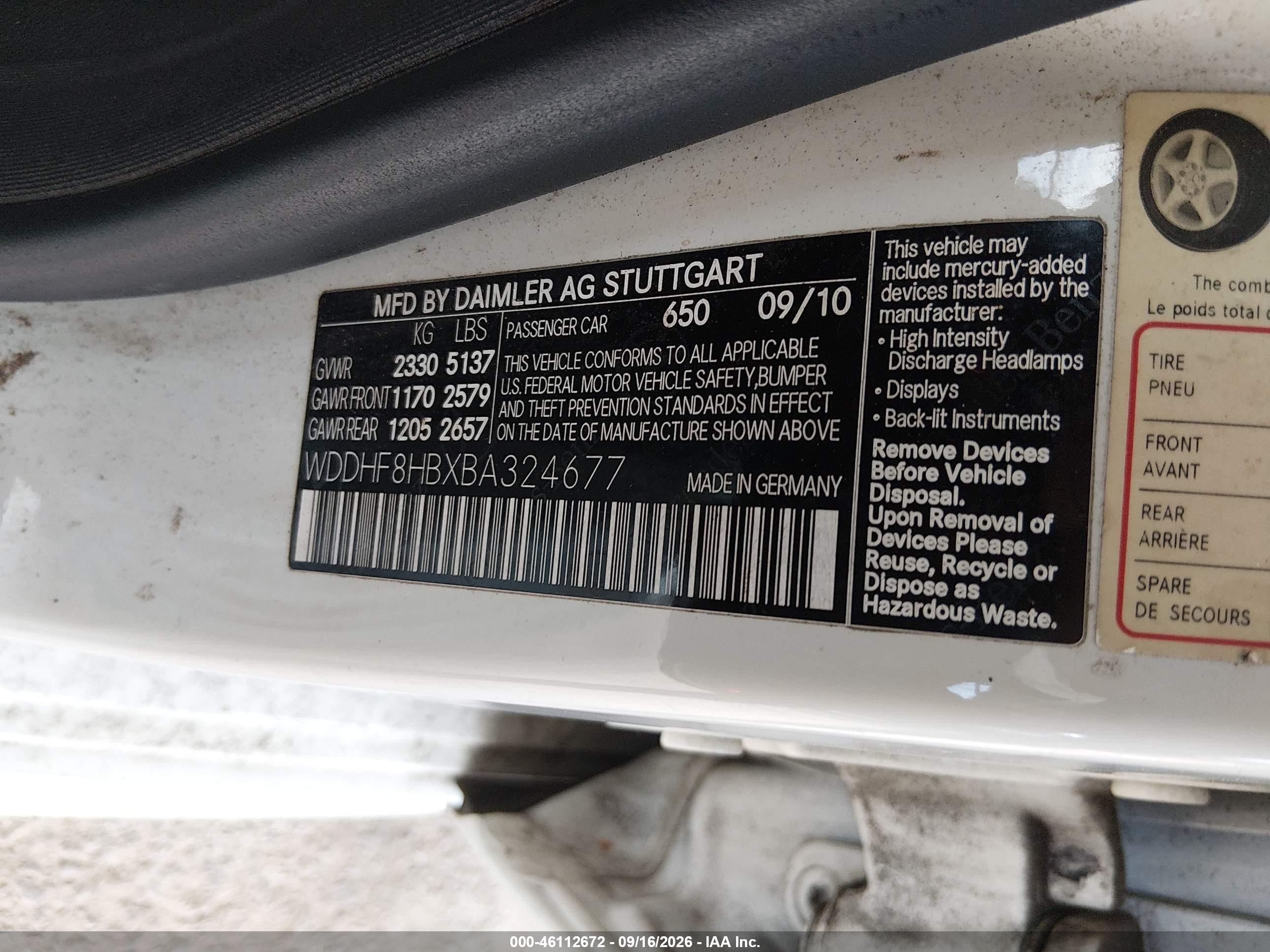 2011 Mercedes-benz E-klasse VIN WDDHF8HBXBA324677 IAAI salvage auction — Side, Salvage (Connecticut), sold $950 on 2026-10-09 (photo 9)