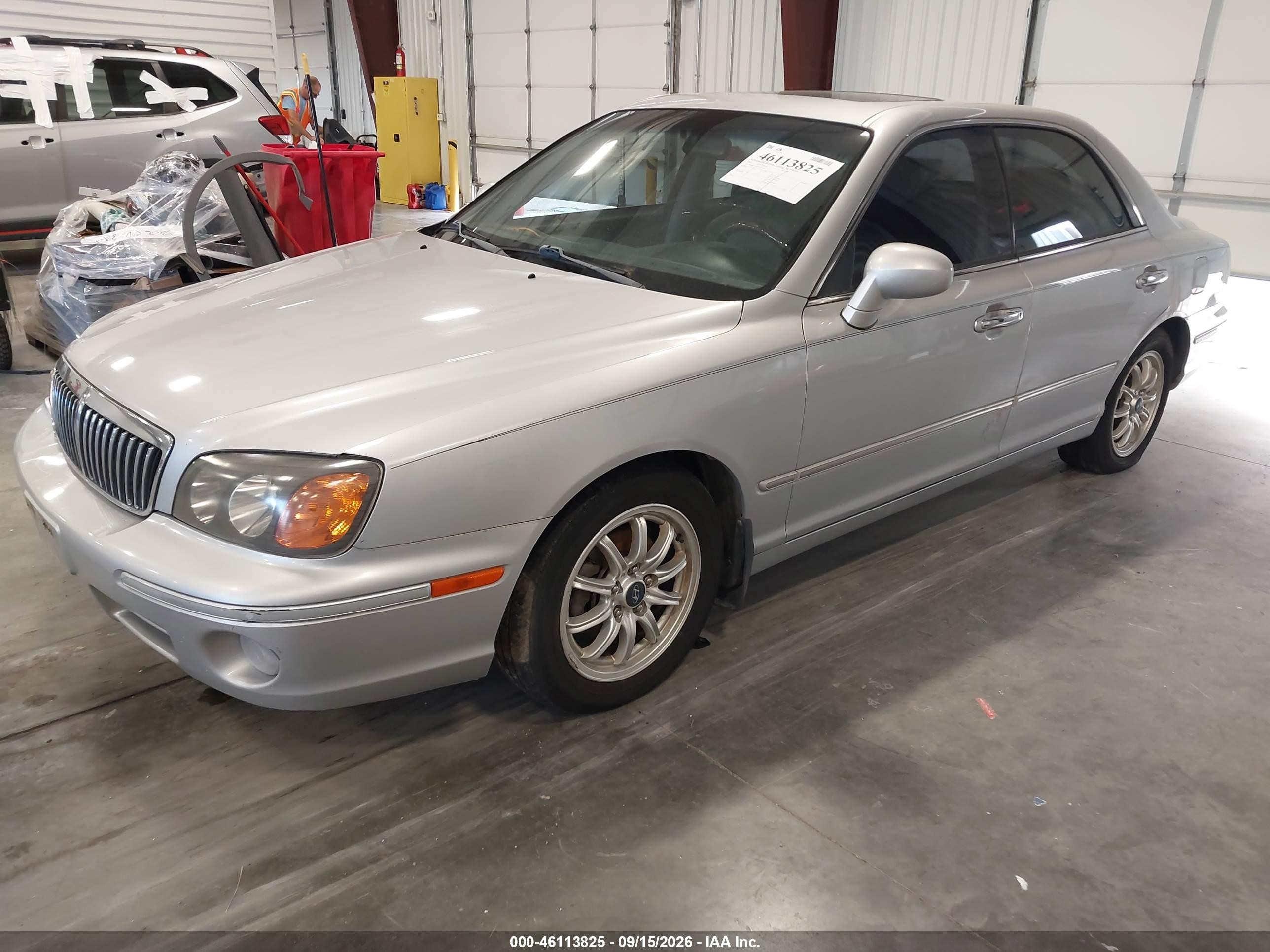 2002 Hyundai XG VIN KMHFU45E52A161415 IAAI salvage auction — Normal Wear, Clear (Colorado), sold $225 on 2026-10-06 (photo 2)