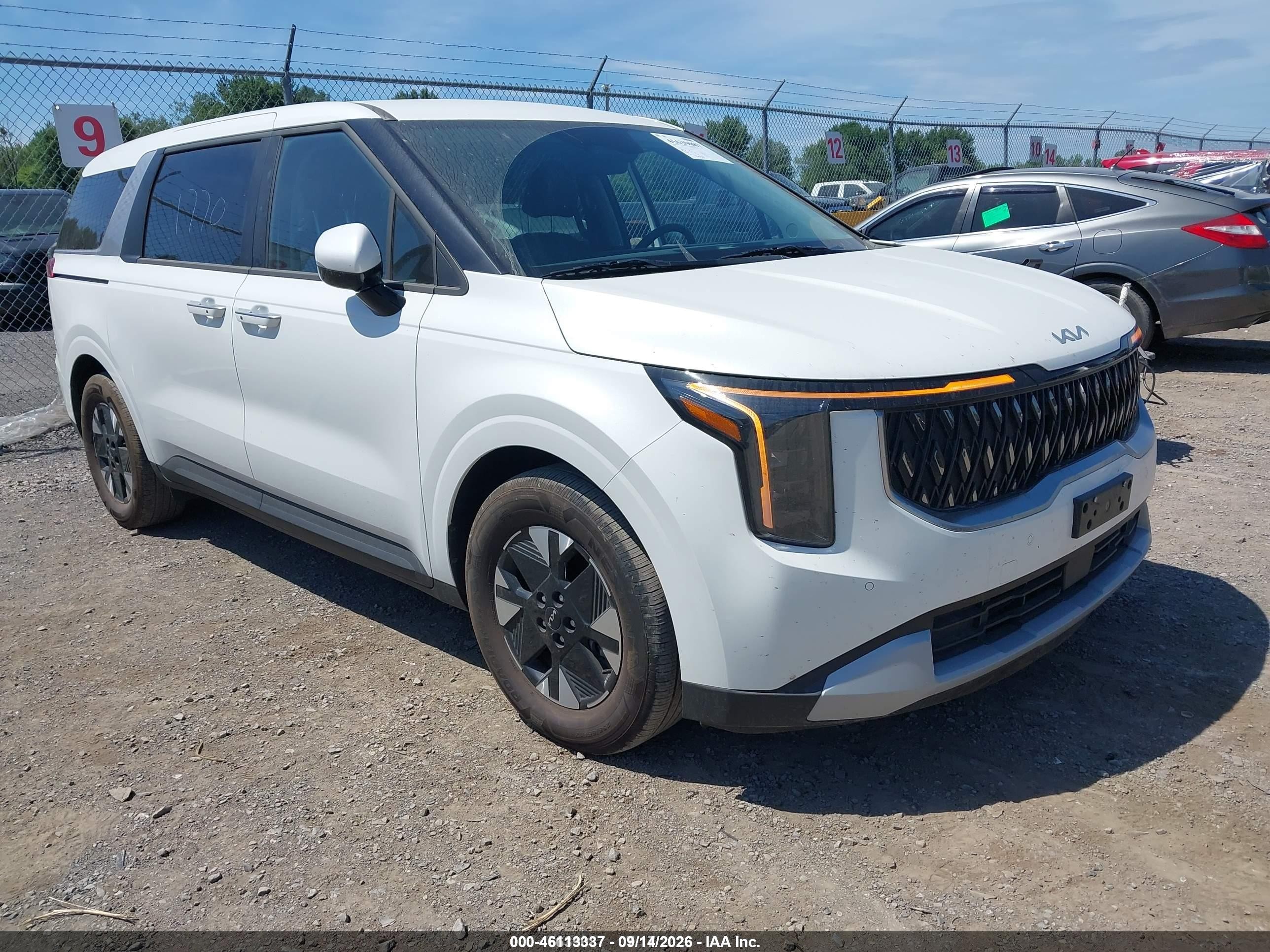 2026 Kia Carnival VIN KNDNB5KA4T6148771 — IAAI salvage auction photo