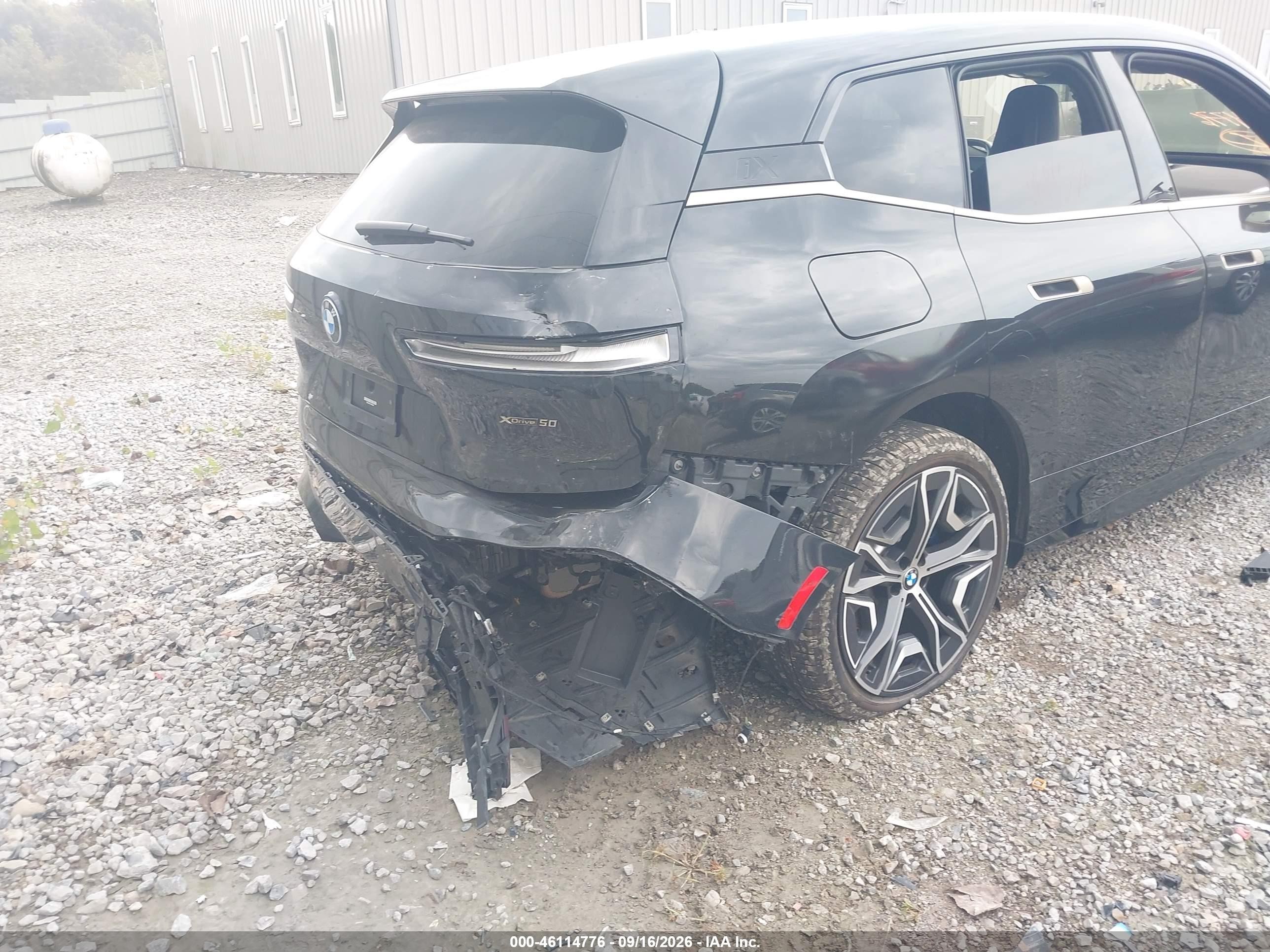 2023 BMW Ix VIN WB523CF07PCM00988 IAAI salvage auction — Rear End, Salvage (Ohio), sold $26,500 on 2026-10-09 (photo 6)