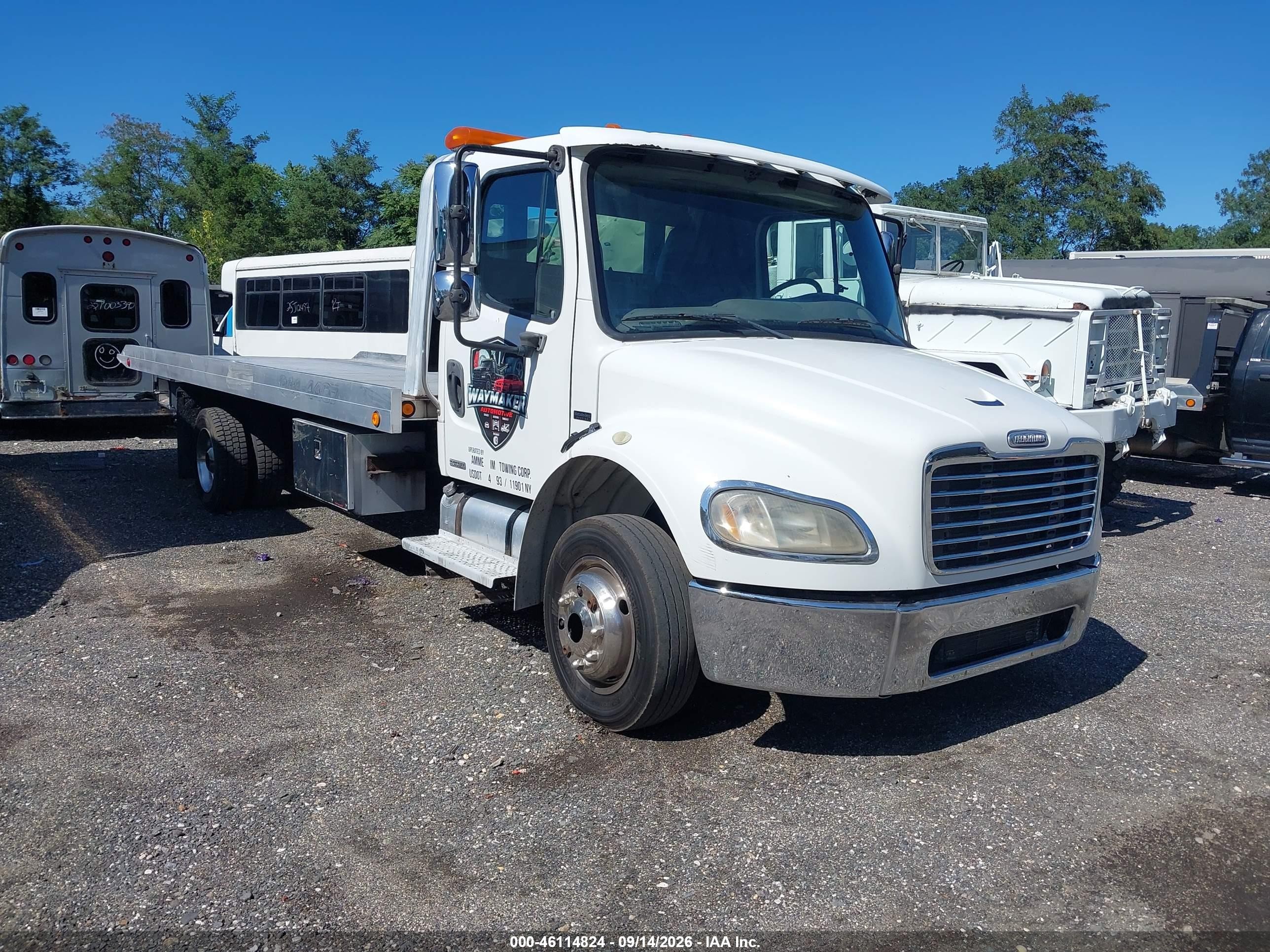 2005 Freightliner M2 106 VIN 1FVACWCT95HU96031 — IAAI salvage auction photo