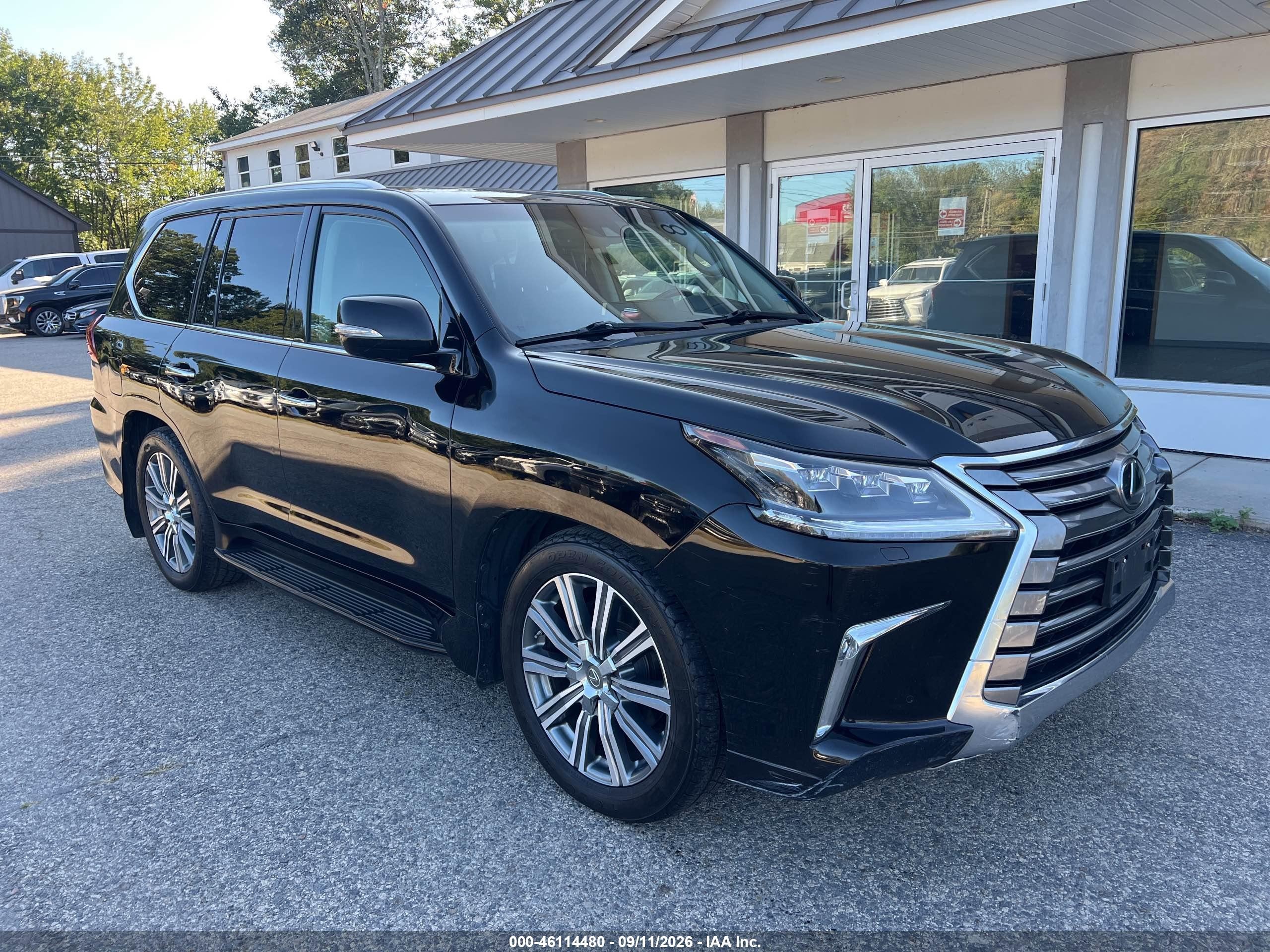 2017 Lexus LX 570 VIN JTJHY7AX6H4235553 — IAAI salvage auction photo