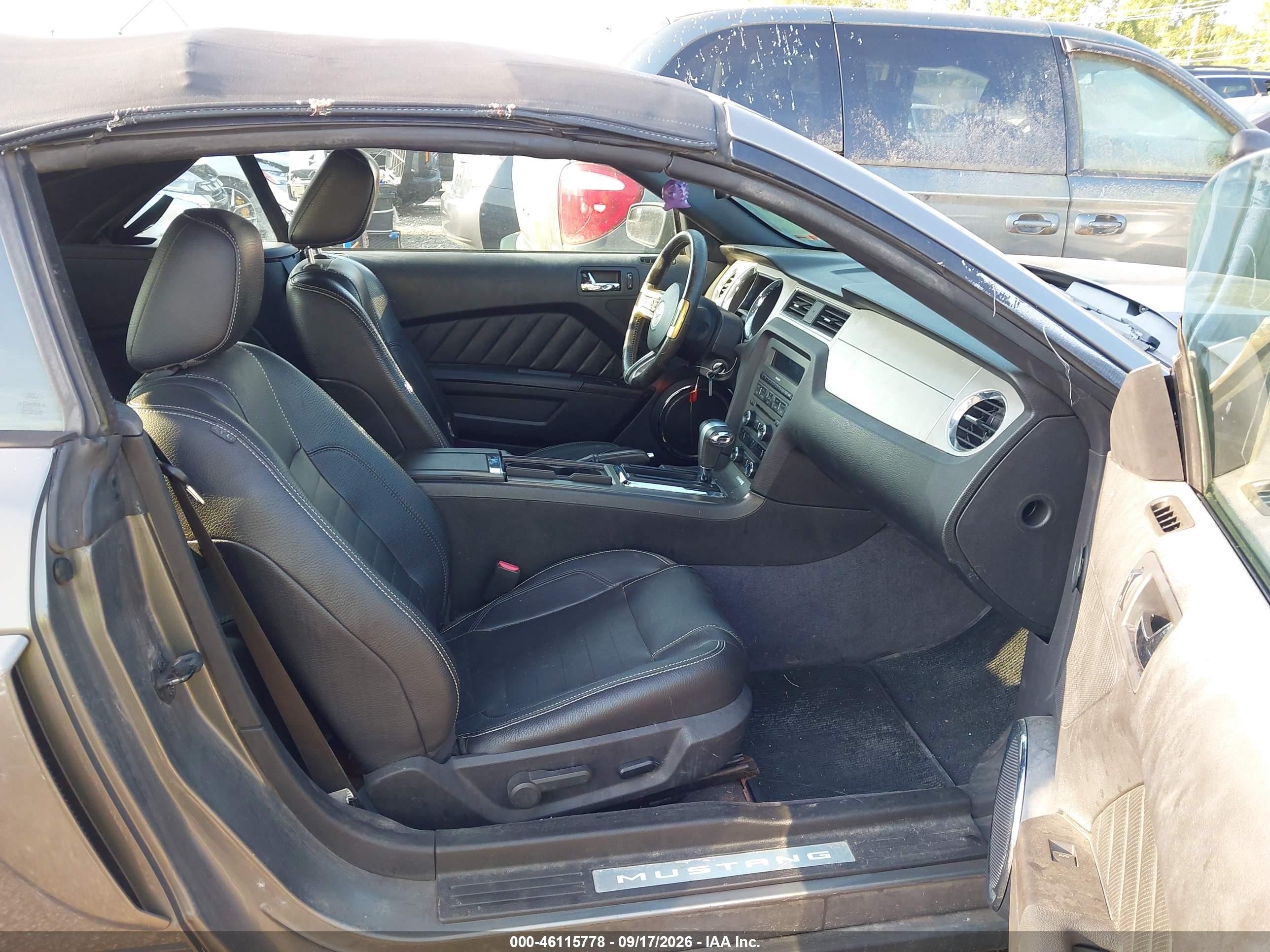 2011 Ford Mustang VIN 1ZVBP8EM5B5136187 IAAI salvage auction — Side, Salvage (Ohio), sold $1,100 on 2026-10-13 (photo 5)