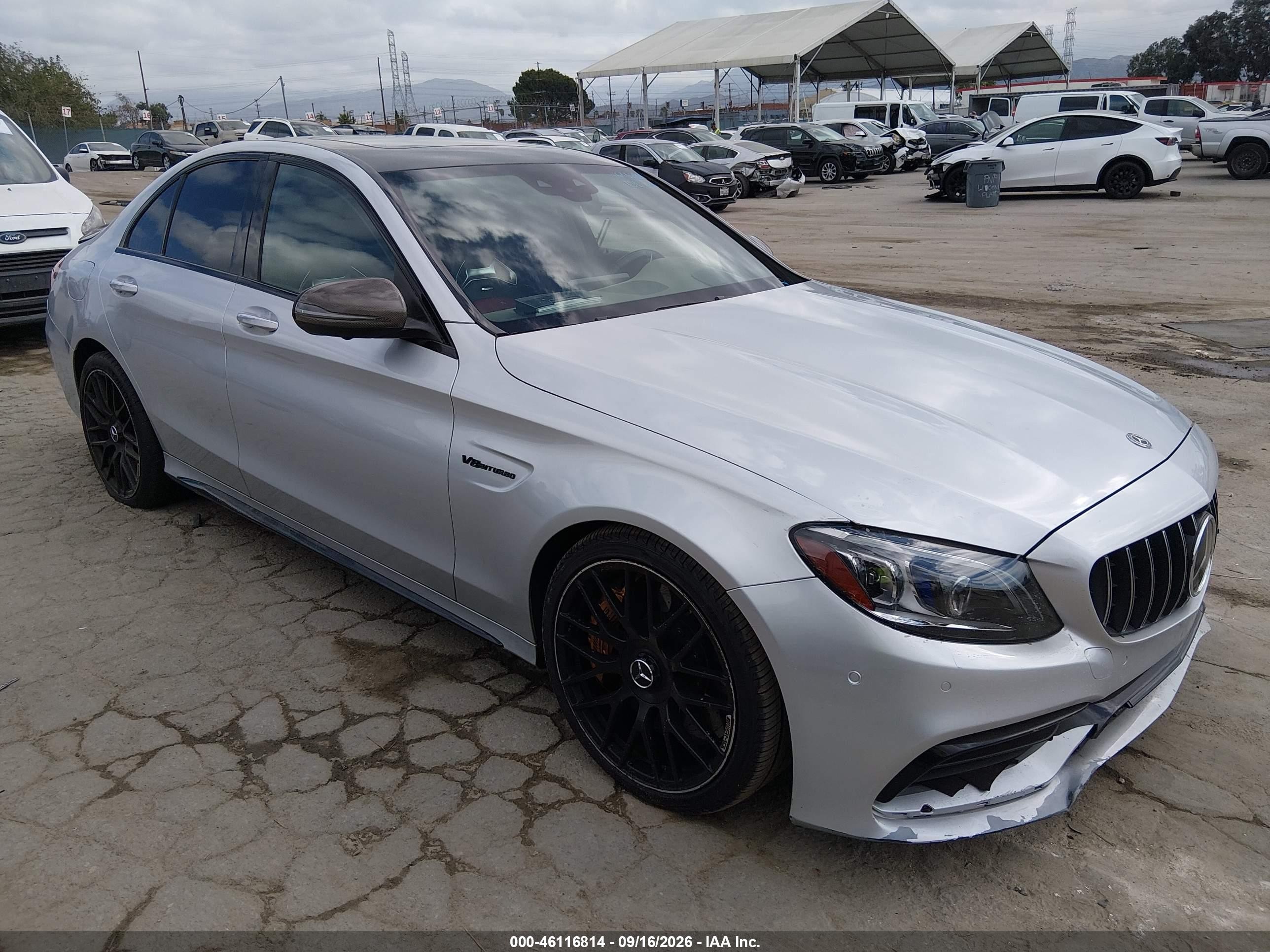 2019 Mercedes-Benz C-Class VIN 55SWF8HB1KU272279 — IAAI salvage auction photo