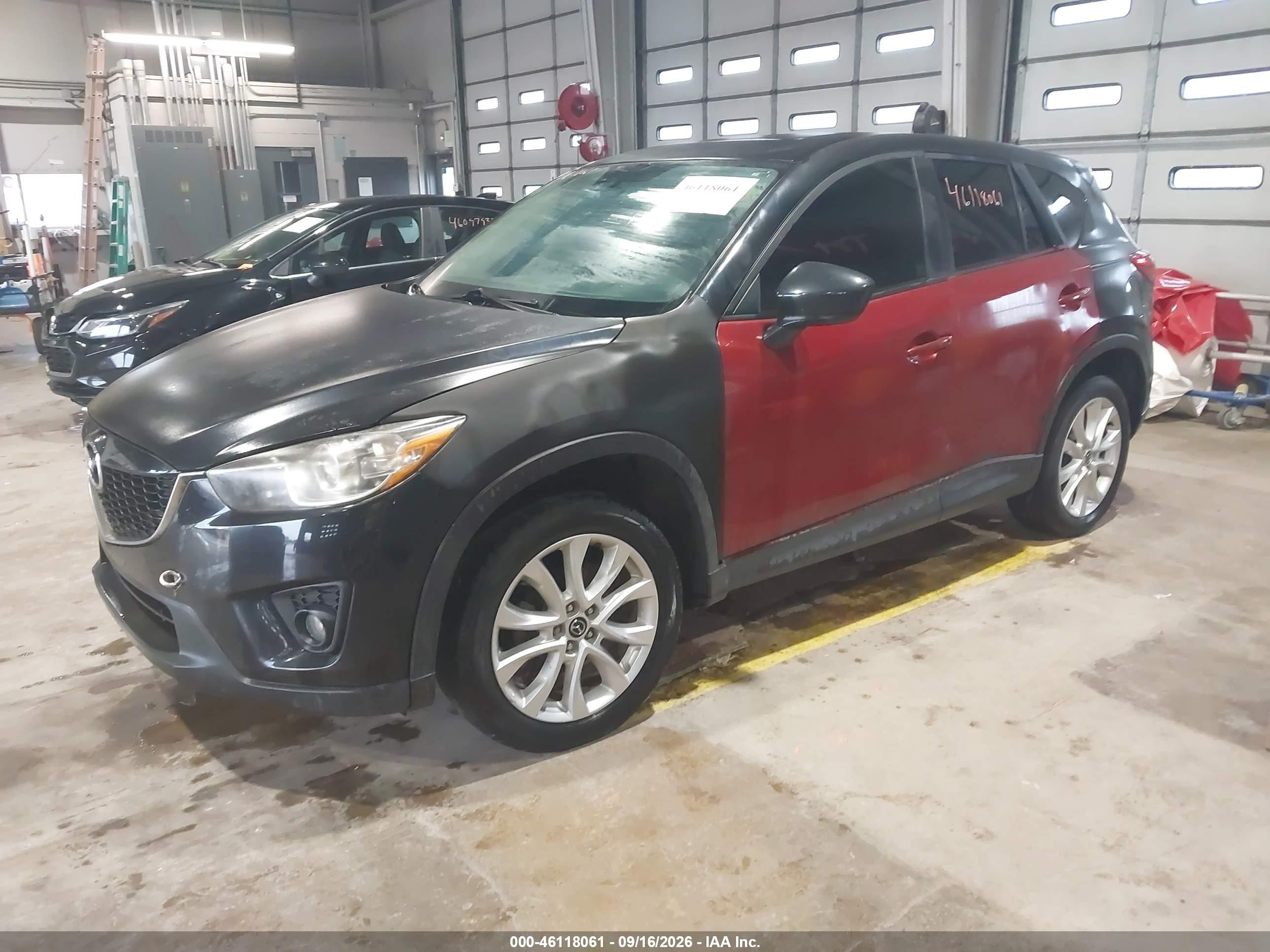 2013 Mazda Cx-5 VIN JM3KE4DE8D0115059 IAAI salvage auction — Normal Wear, Clear (Indiana), sold $2,000 on 2026-10-02 (photo 2)