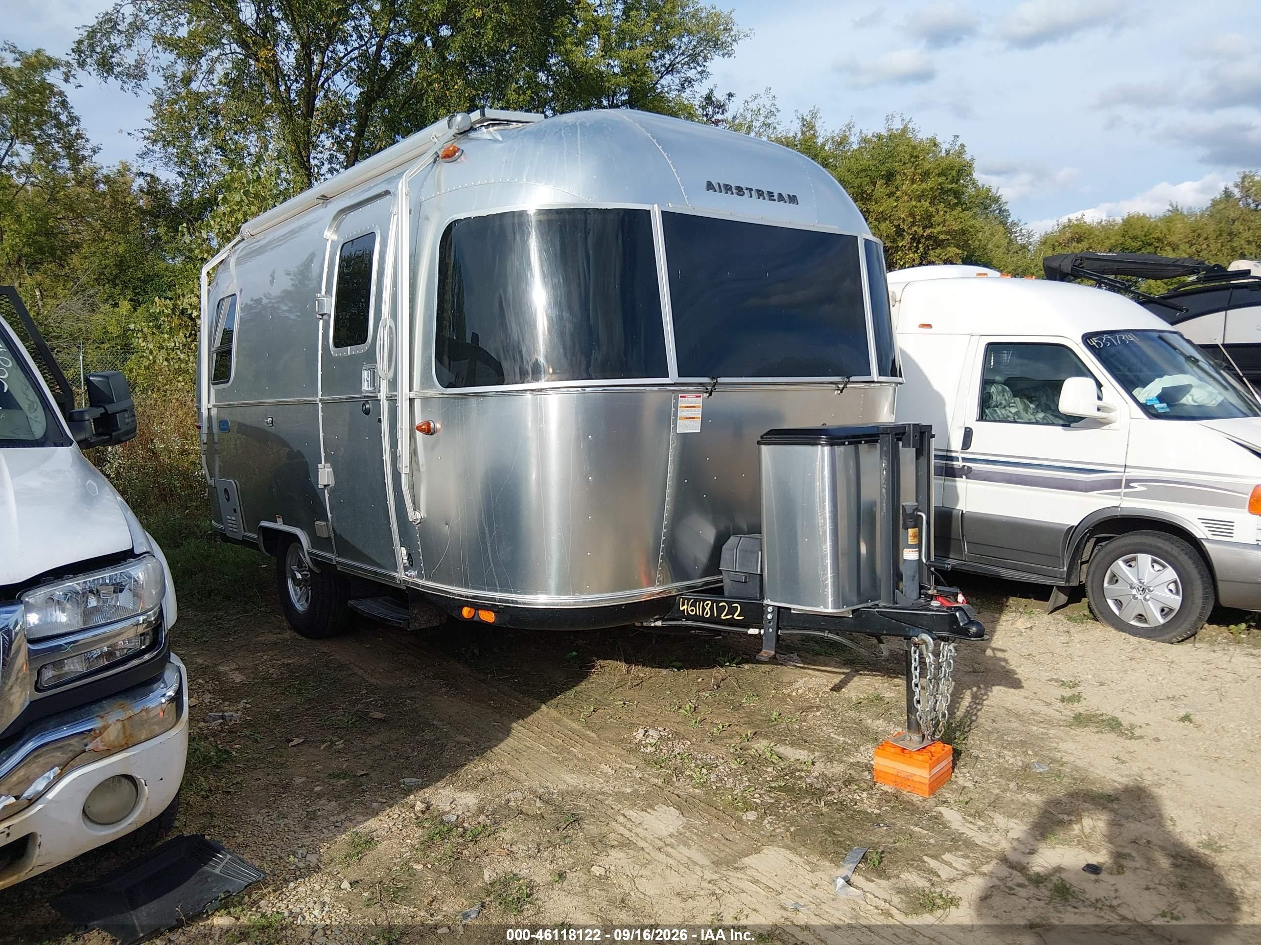 2021 Airstream Other VIN 1STCMAA16MJ556281 — IAAI salvage auction photo