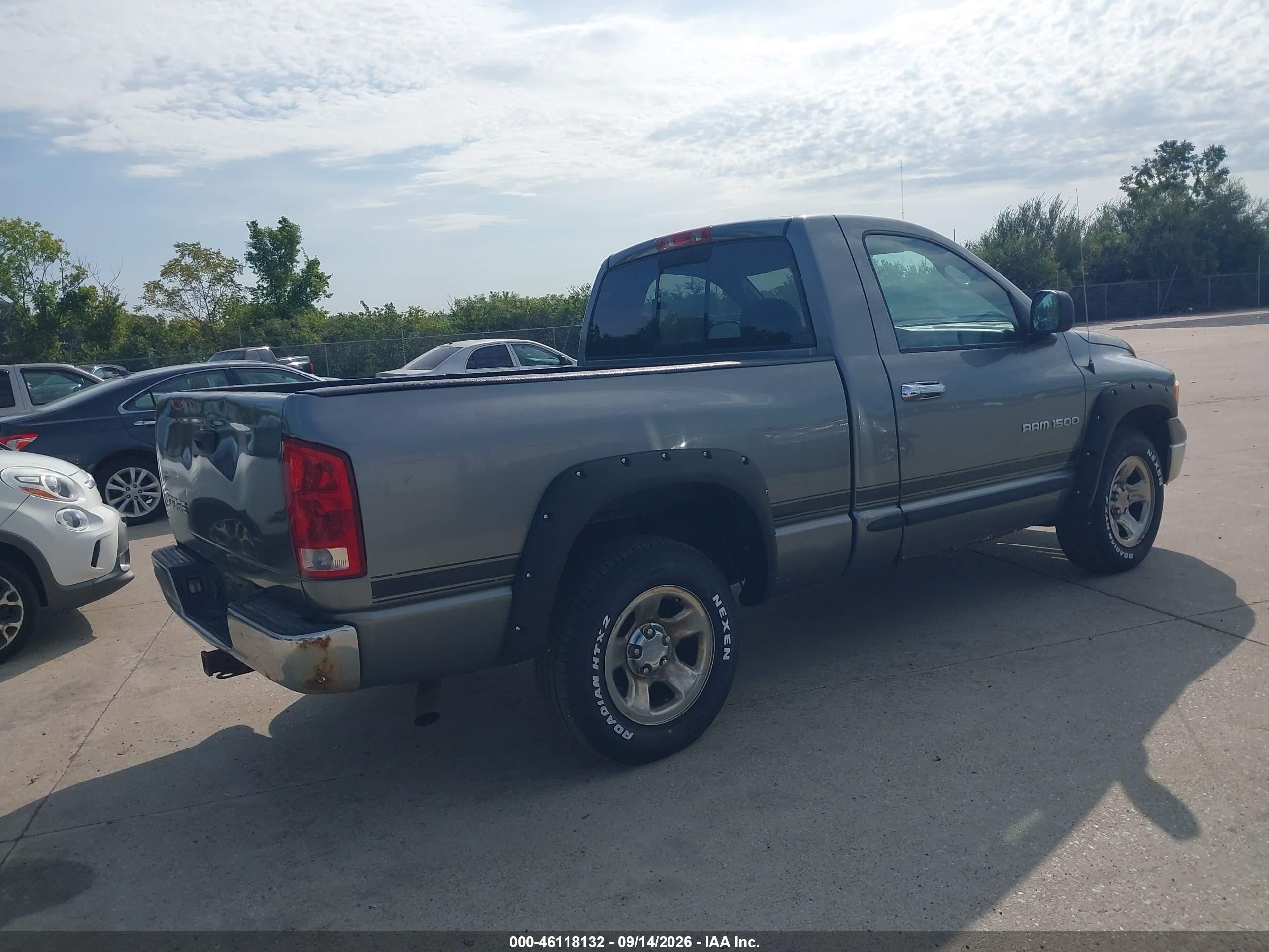 2005 Dodge Ram 1500 VIN 1D7HA16K65J567142 IAAI salvage auction — Normal Wear, Clear (Illinois), sold $700 on 2026-09-27 (photo 4)