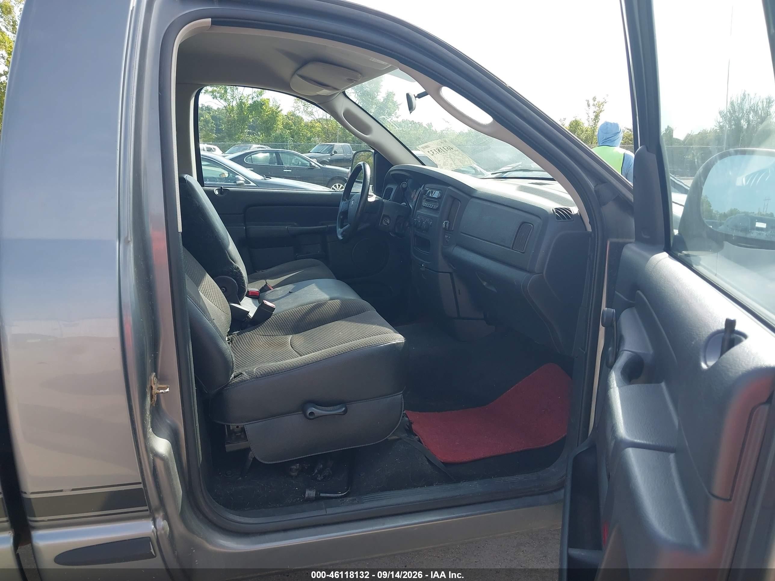 2005 Dodge Ram 1500 VIN 1D7HA16K65J567142 IAAI salvage auction — Normal Wear, Clear (Illinois), sold $700 on 2026-09-27 (photo 5)
