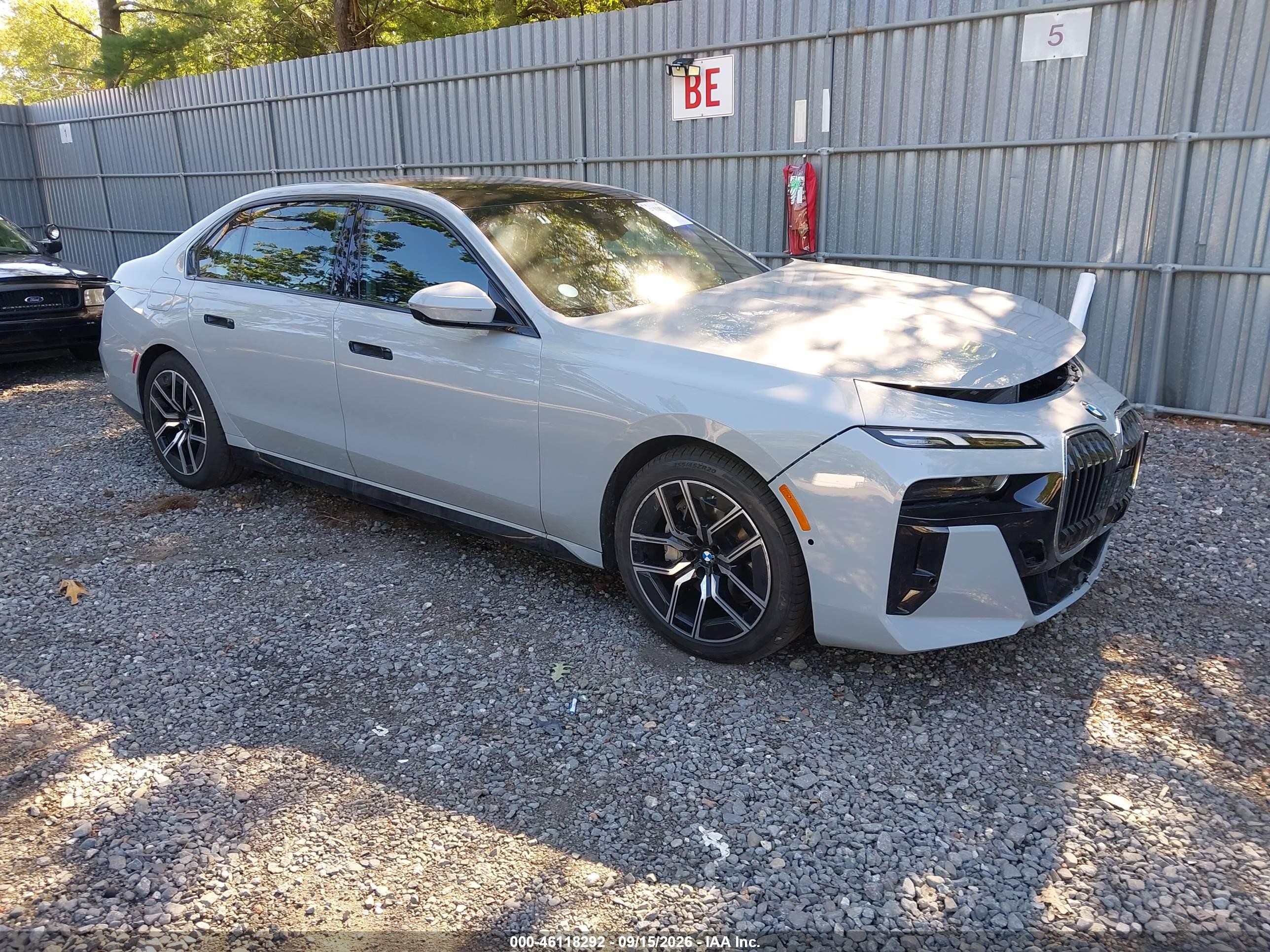 2026 BMW 7 Series VIN WBA33EH01TCY06502 — IAAI salvage auction photo