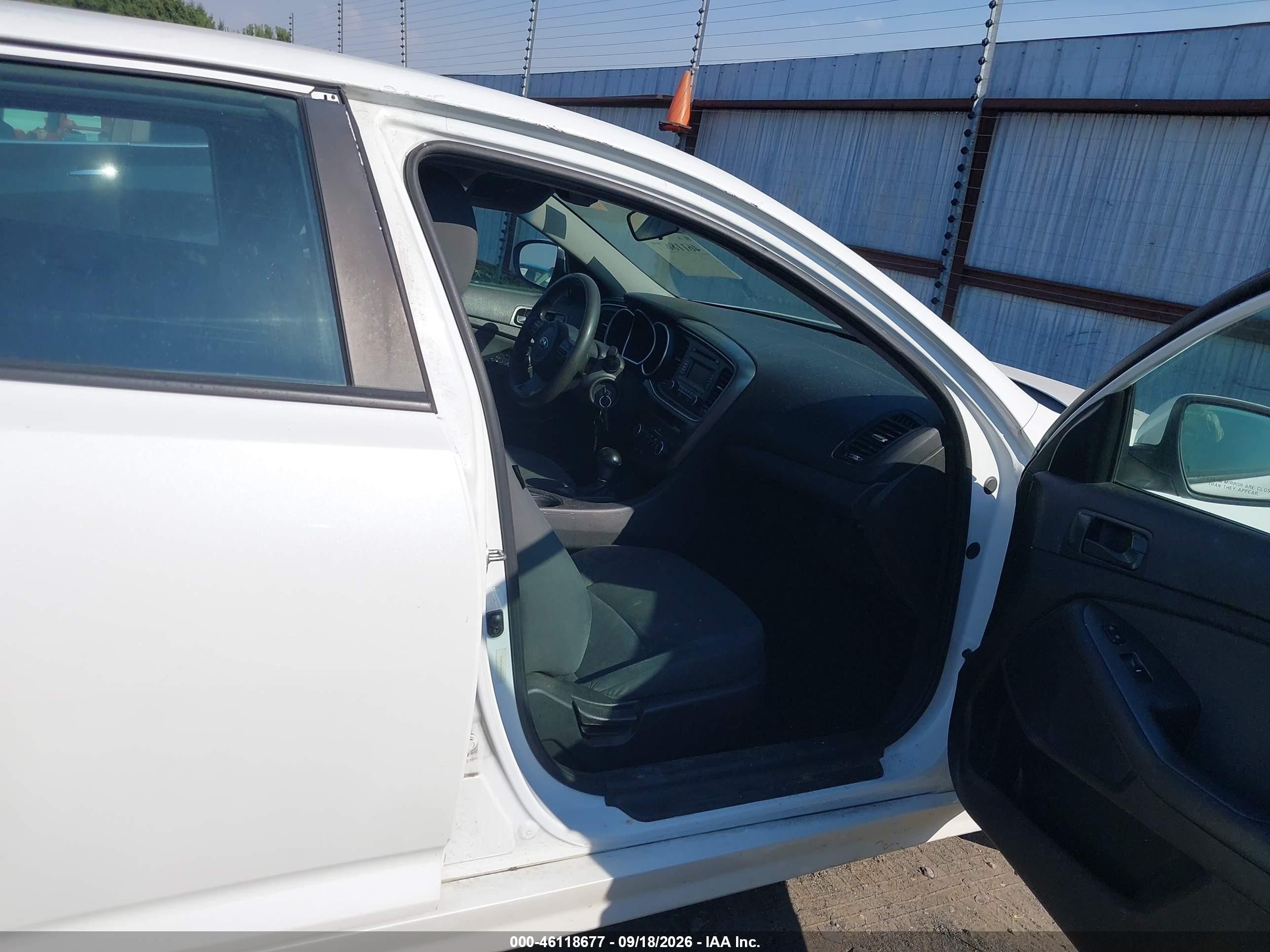 2015 Kia Optima VIN 5XXGM4A72FG426835 IAAI salvage auction — Normal Wear, Clear (Montana), sold $775 on 2026-10-08 (photo 5)