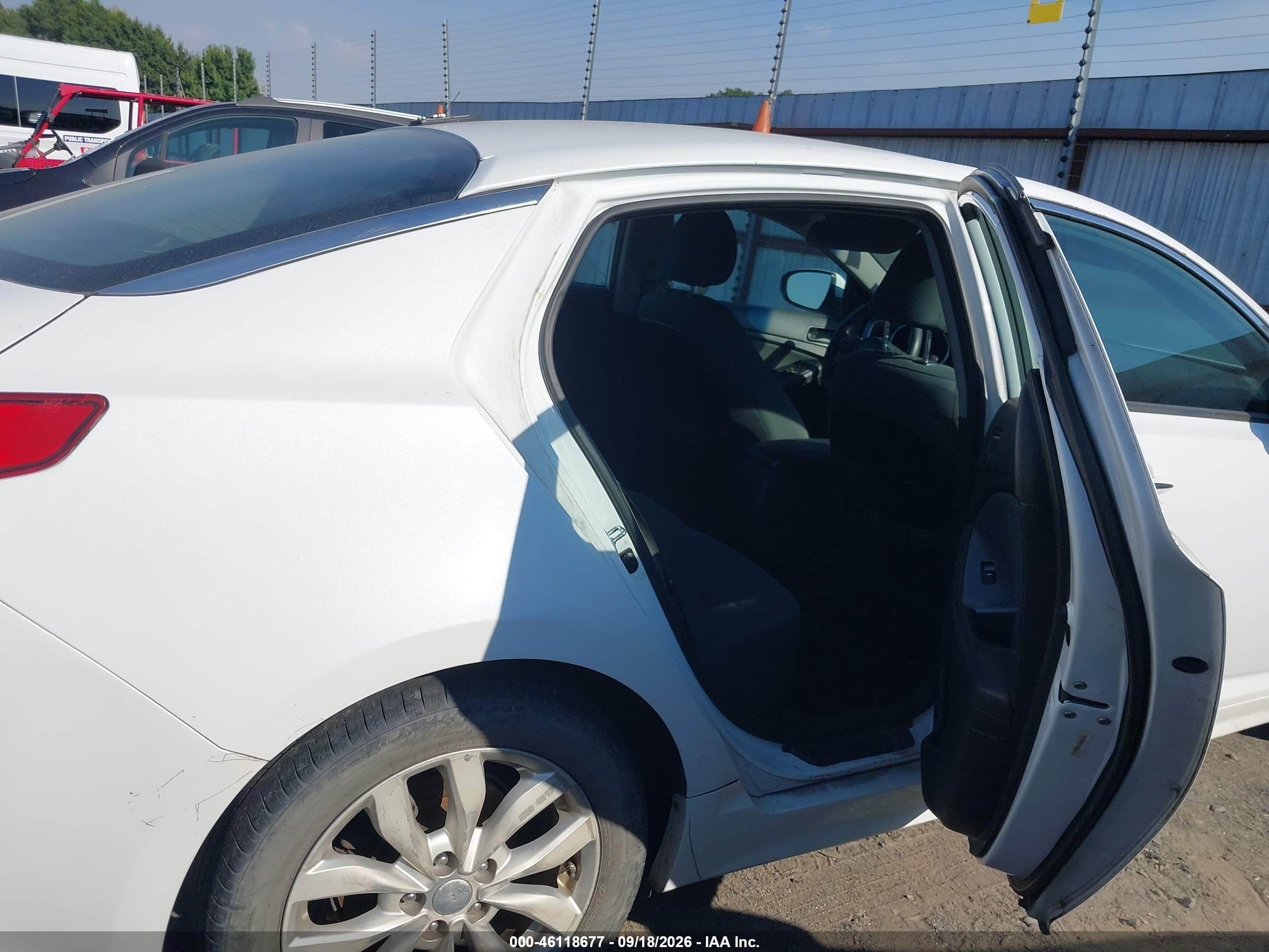 2015 Kia Optima VIN 5XXGM4A72FG426835 IAAI salvage auction — Normal Wear, Clear (Montana), sold $775 on 2026-10-08 (photo 8)