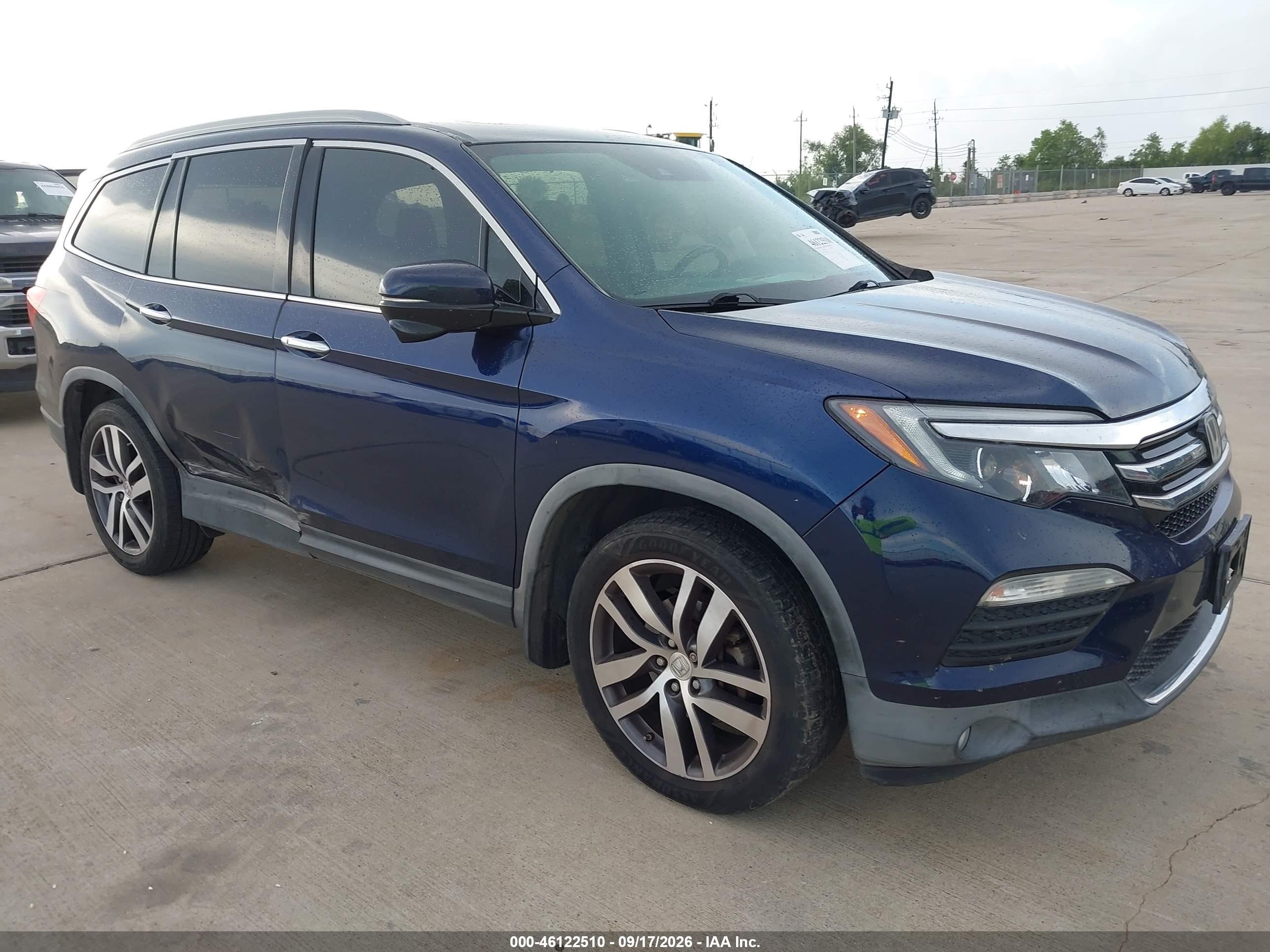 2017 Honda Pilot VIN 5FNYF5H93HB030916 — IAAI salvage auction photo
