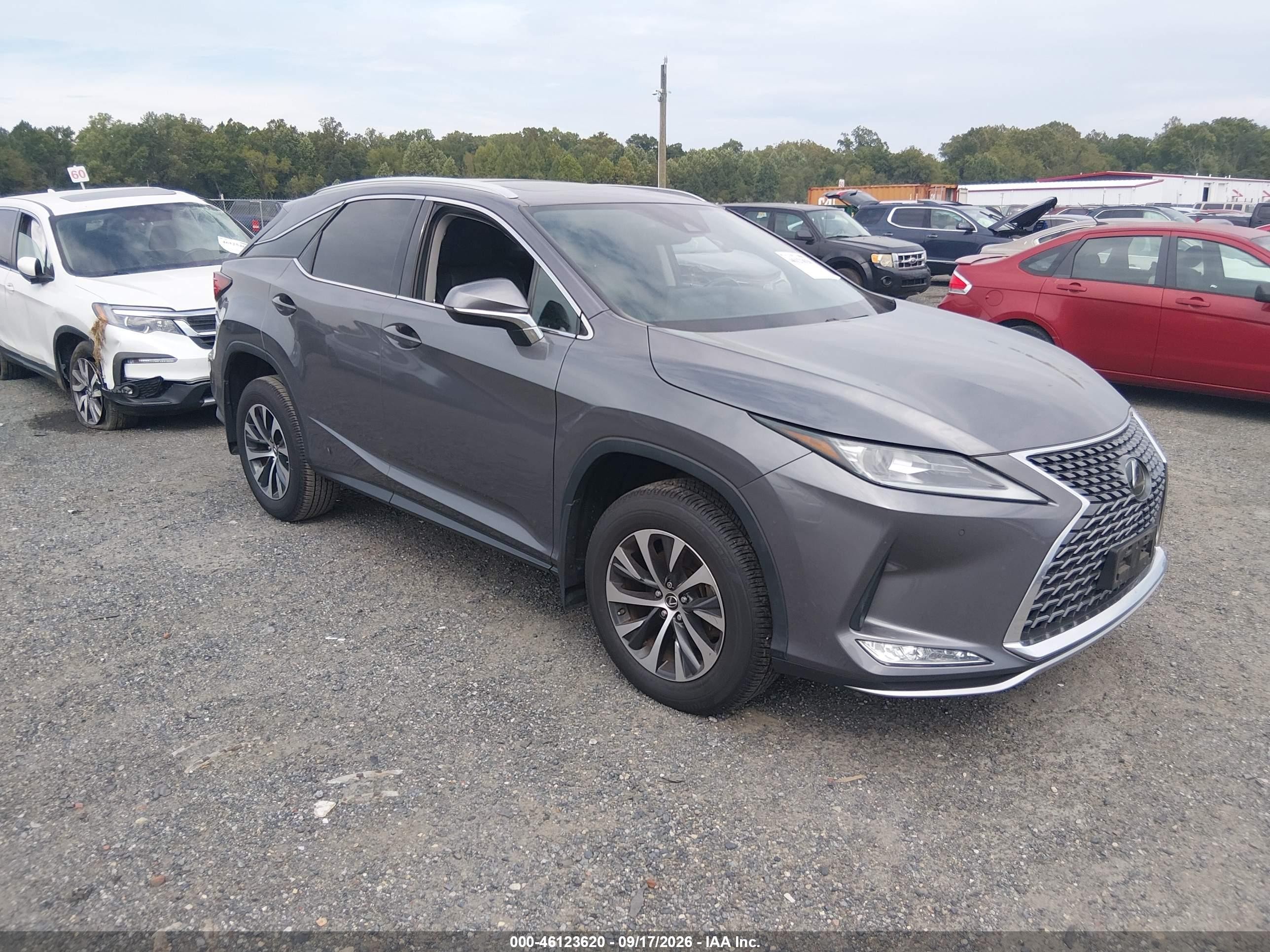 2022 Lexus RX 350 VIN 2T2HZMDAXNC317778 — IAAI salvage auction photo