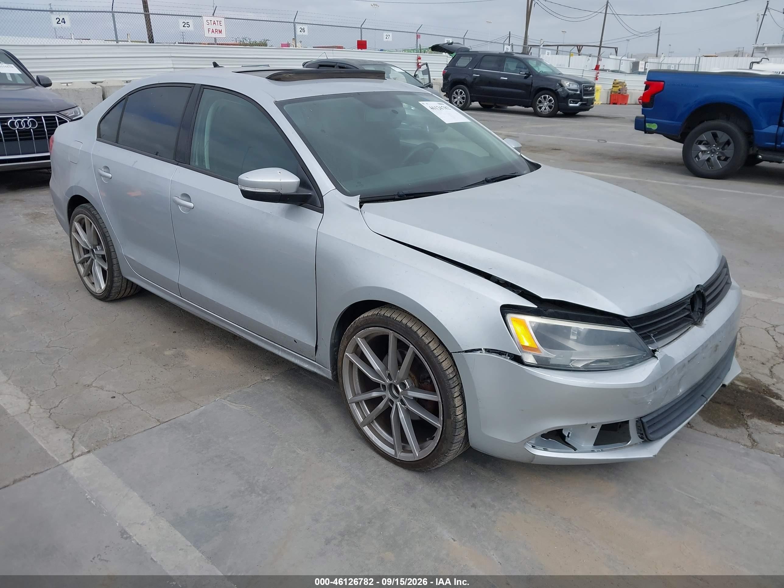 2011 Volkswagen Jetta VIN 3VWDZ7AJ6BM307841 IAAI salvage auction — Front End, Salvage (California), sold $700 on 2026-09-25 (photo 1)
