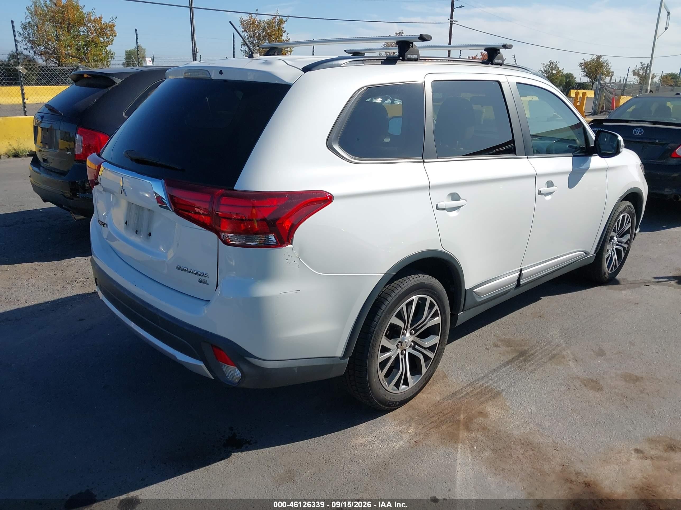 2016 Mitsubishi Outlander VIN JA4AD3A34GZ028841 IAAI salvage auction — Normal Wear, Clear - Dealer Only (California), sold $2,200 on 2026-09-26 (photo 4)