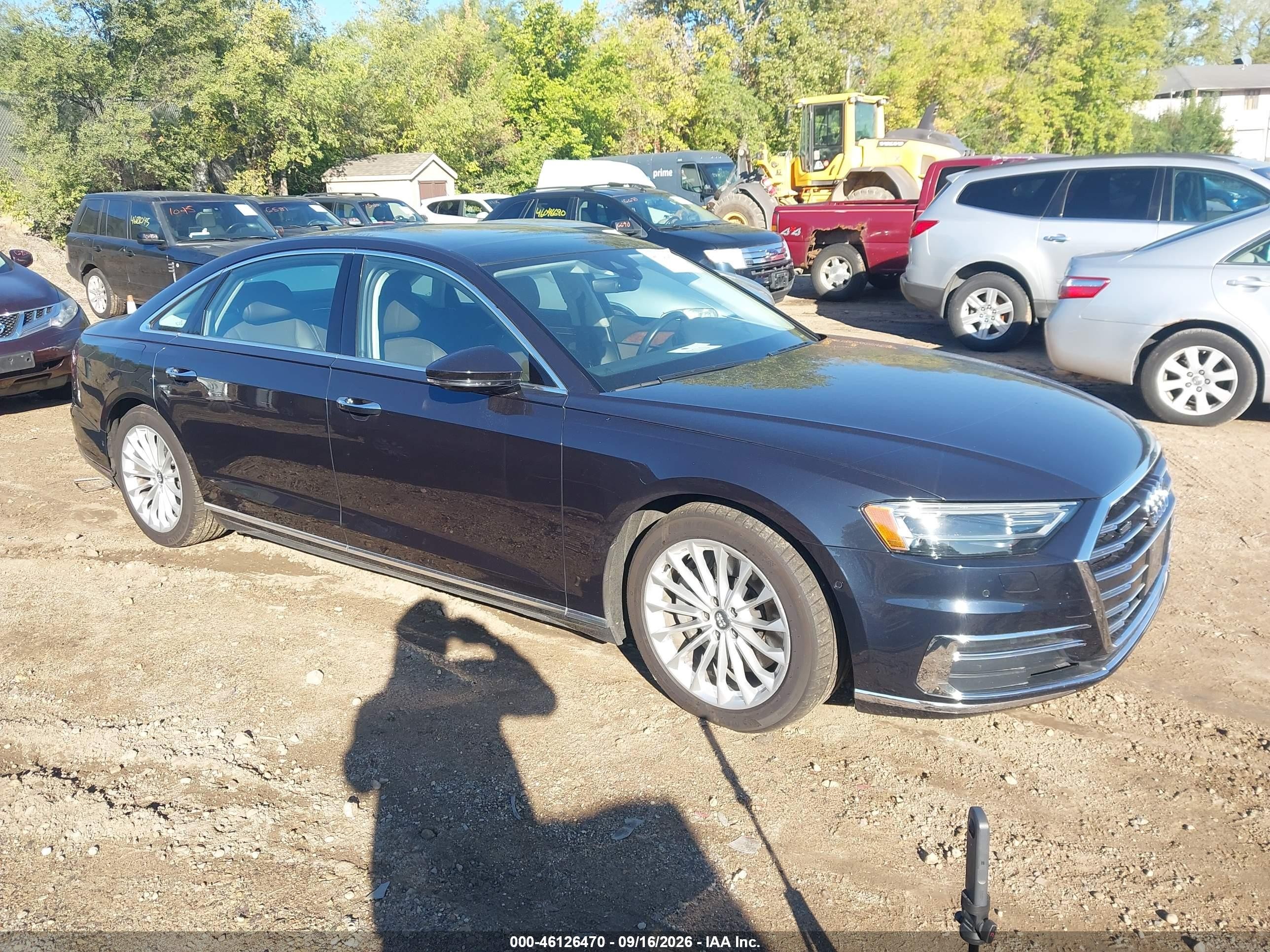 2019 Audi A8 VIN WAU8DAF86KN005068 — IAAI salvage auction photo