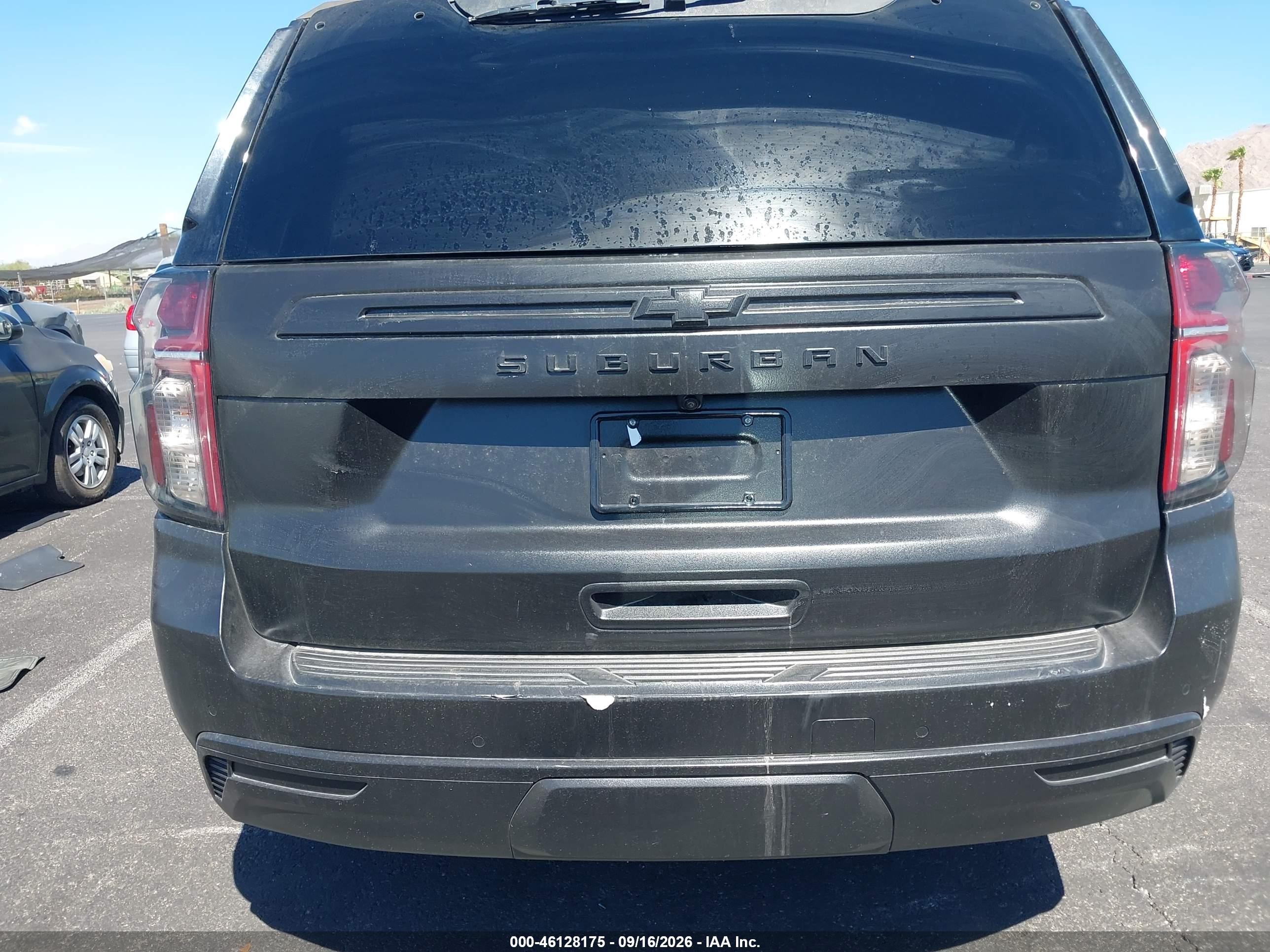 2021 Chevrolet Suburban VIN 1GNSKDKD5MR290416 IAAI salvage auction — Theft, Clear (Illinois), sold $20,100 on 2026-09-24 (photo 6)