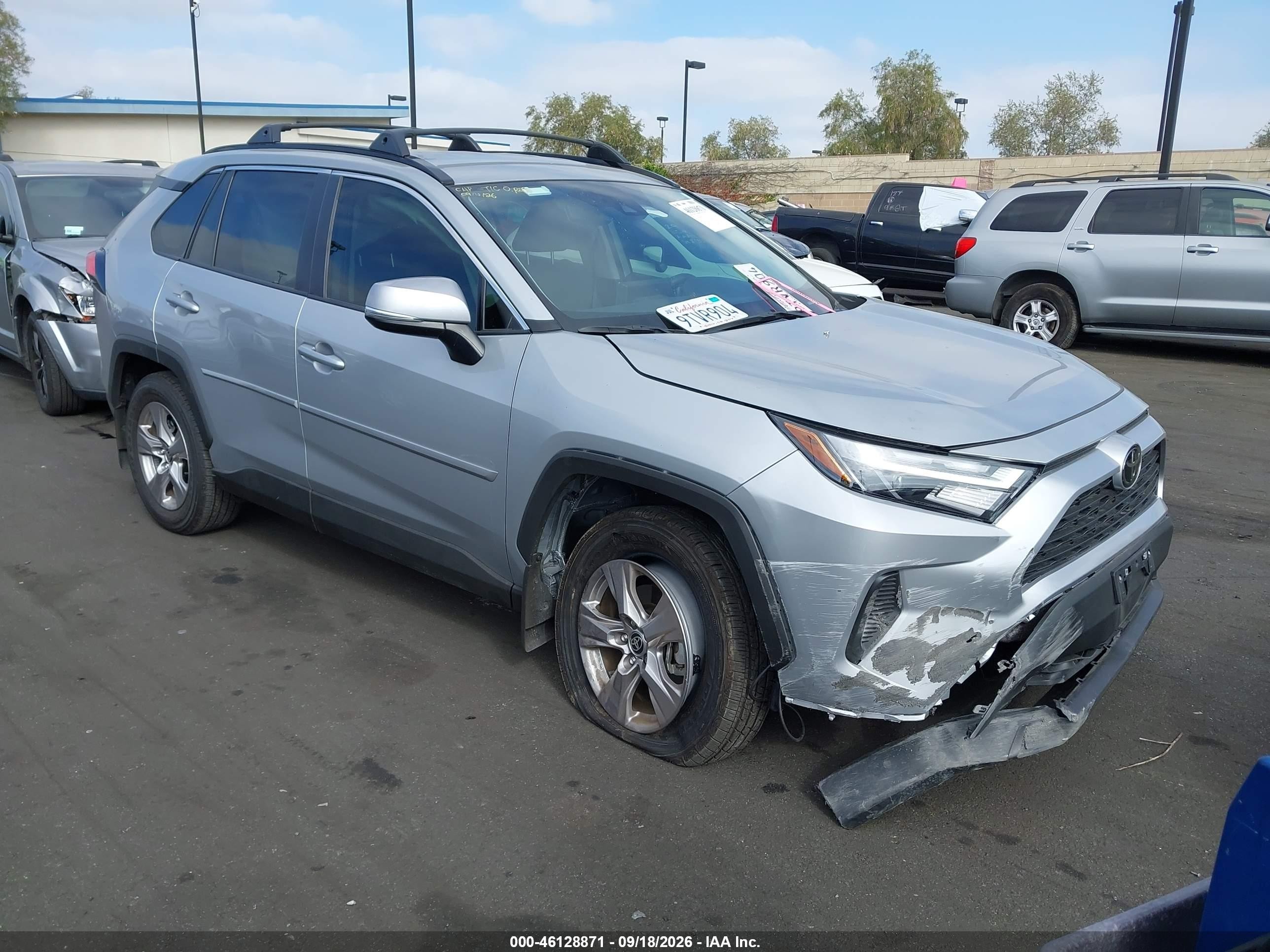 2025 Toyota RAV4 VIN 2T3W1RFV5SW405056 — IAAI salvage auction photo