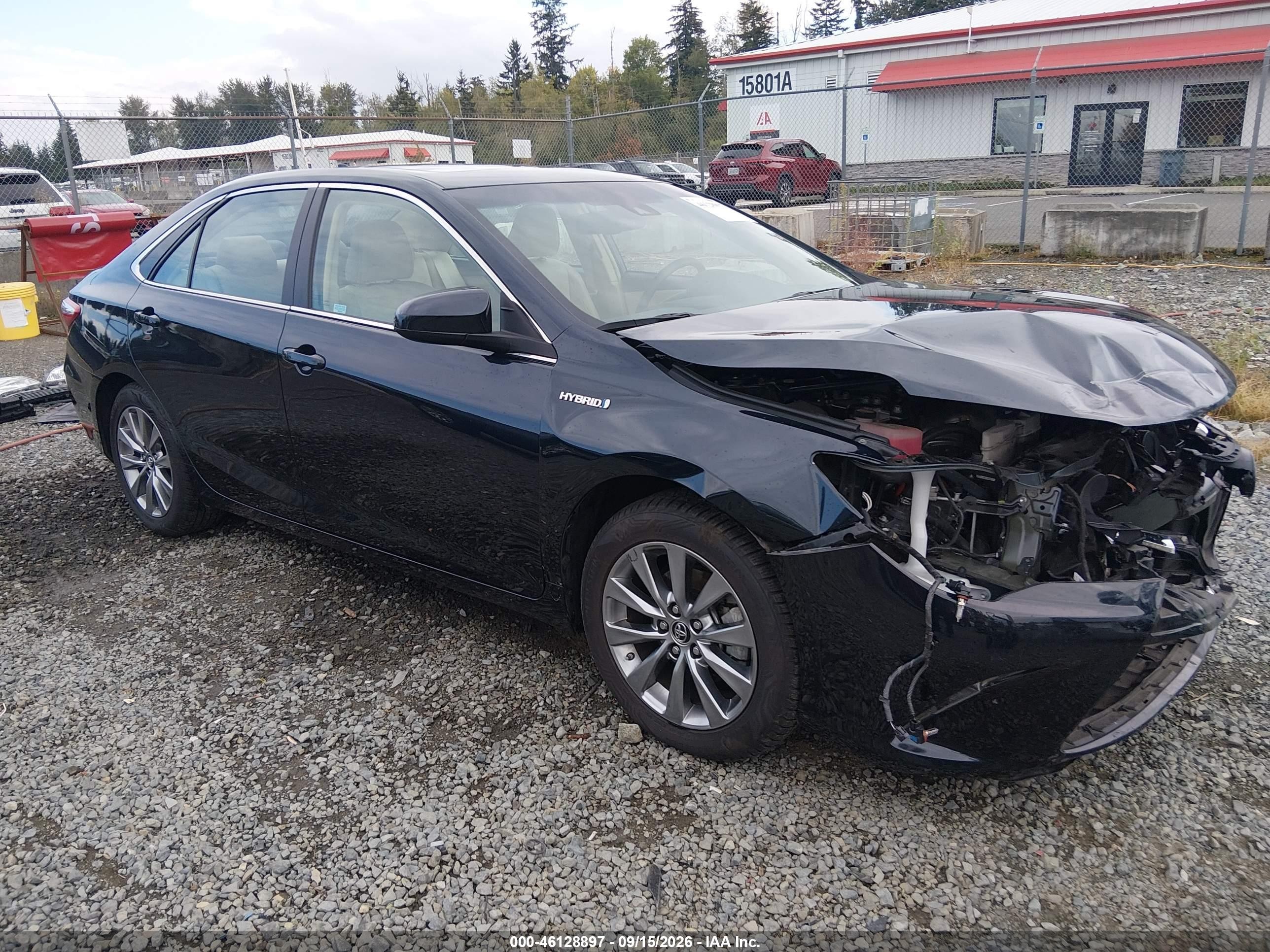 2016 Toyota Camry Hybrid VIN 4T1BD1FK5GU182840 — IAAI salvage auction photo