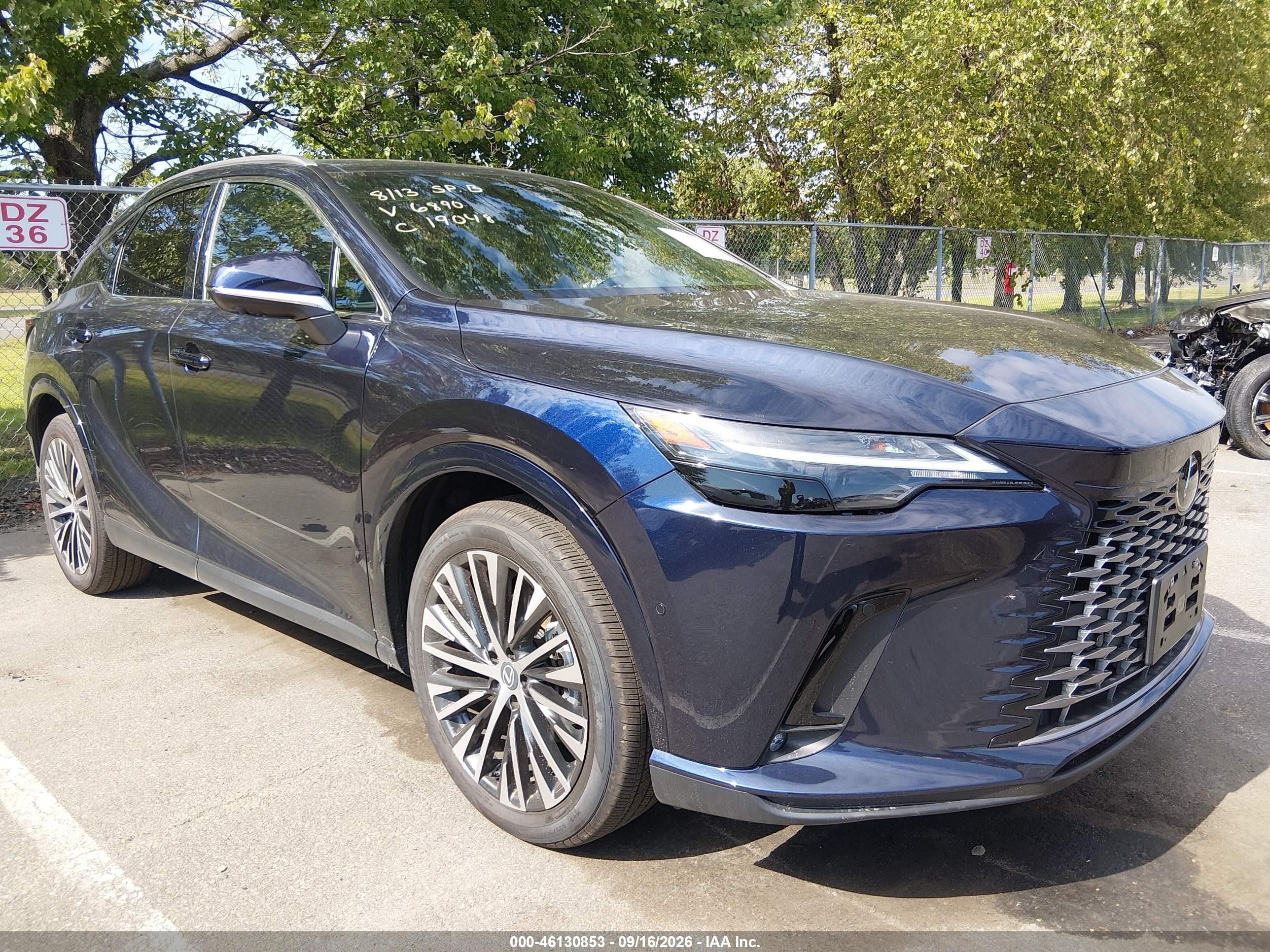 2026 Lexus RX 350h VIN 2T2BBMCA7TC136890 — IAAI salvage auction photo